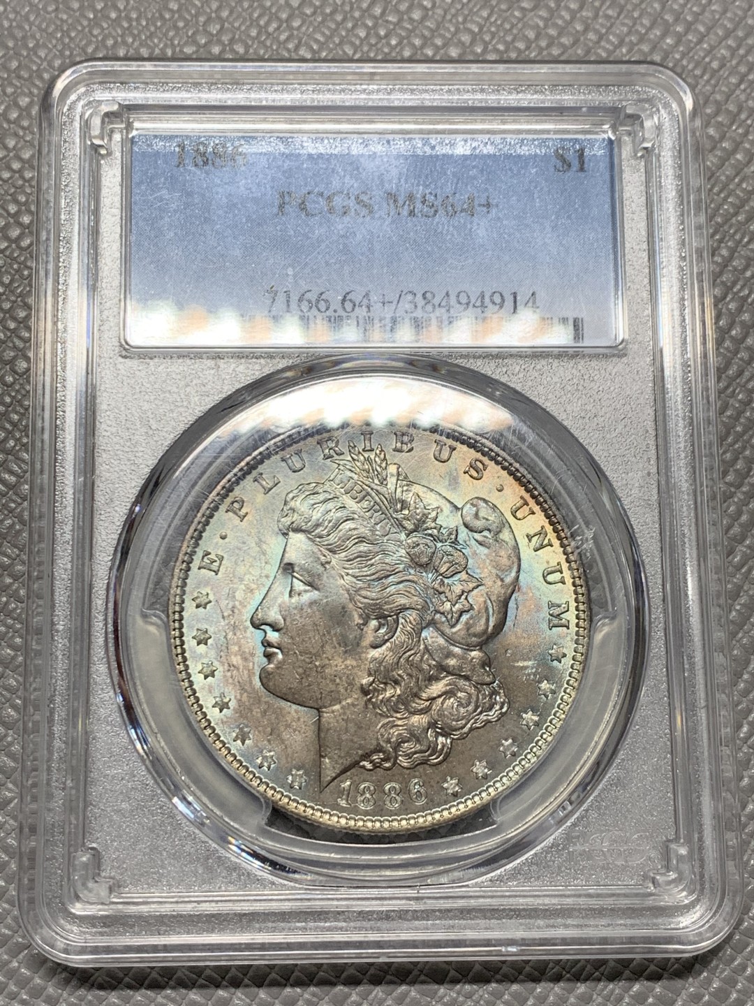 《竞宝斋》第128场-周日，周一 ，2场连拍（全场包邮） PCGS MS64+ 美国 1886年摩根银币 双面满彩 鹰面孔雀蓝夹杂紫红彩 收藏级彩摩根