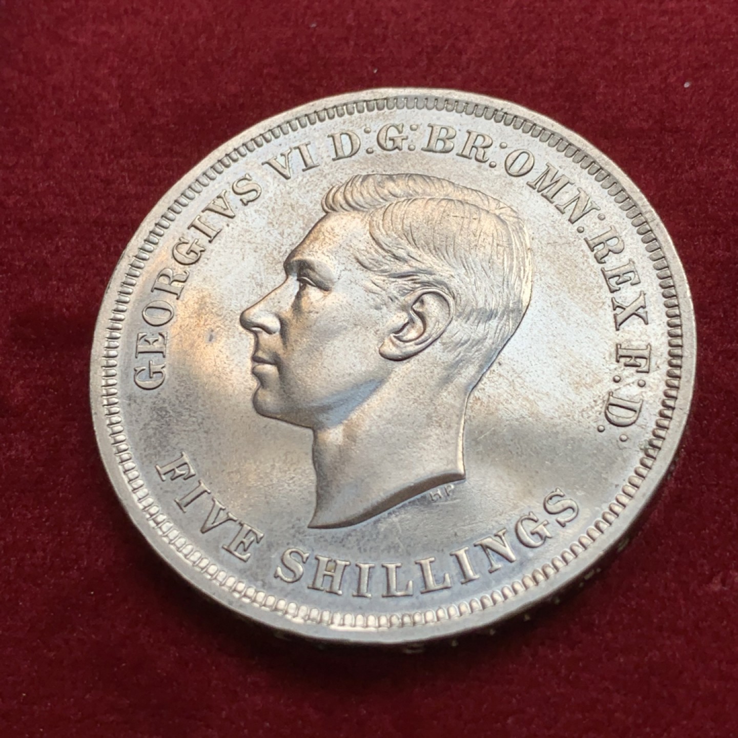 《竞宝斋》第128场-周日，周一 ，2场连拍（全场包邮） 英国 1951年 乔治六世 最后的马剑 克朗镍马剑 带红盒