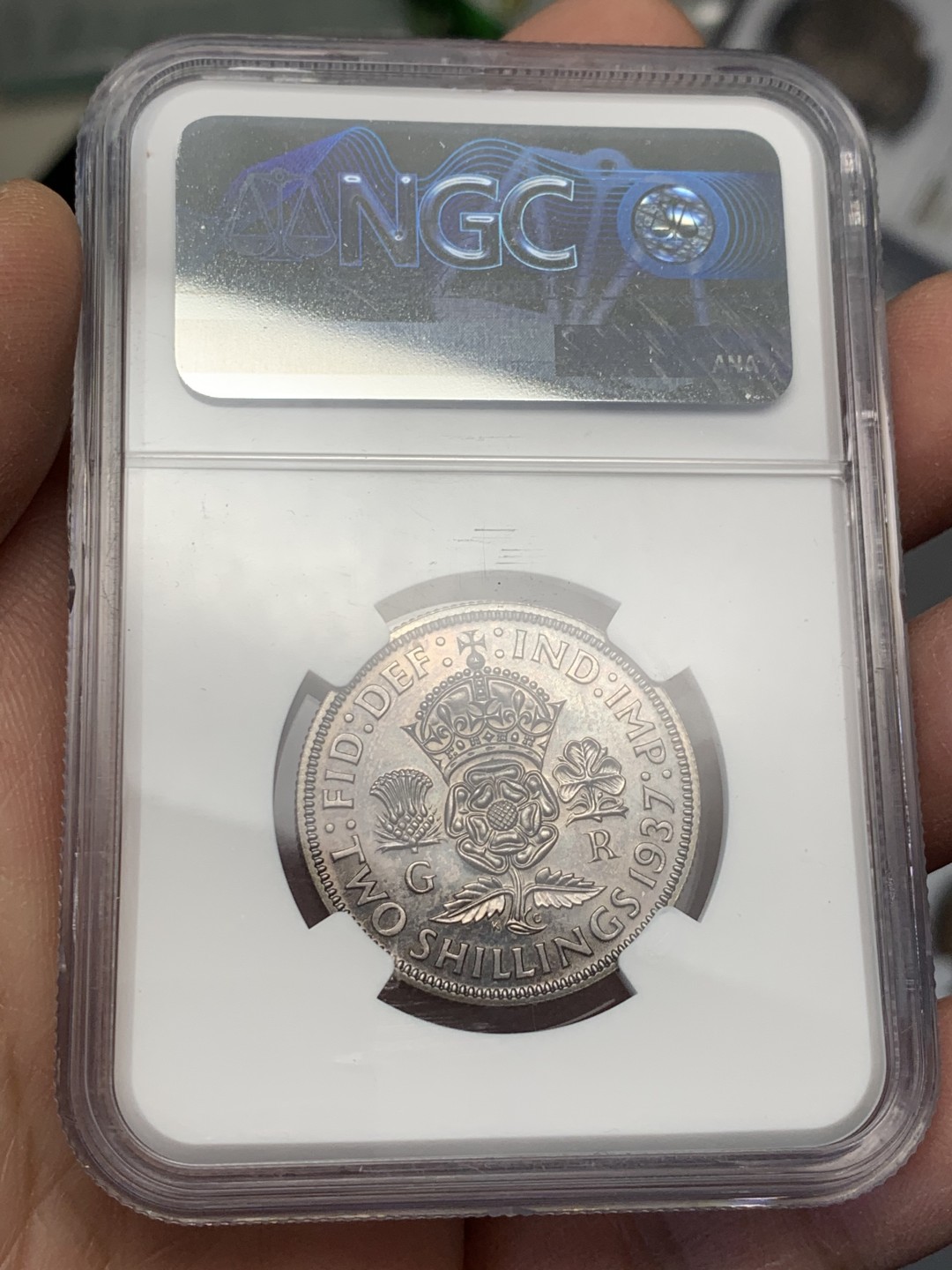 《竞宝斋》第128场-周日，周一 ，2场连拍（全场包邮） NGC-PF63 英国 1937年 乔治六世1福林 精制银币，带彩老包浆，底板镜面感十足