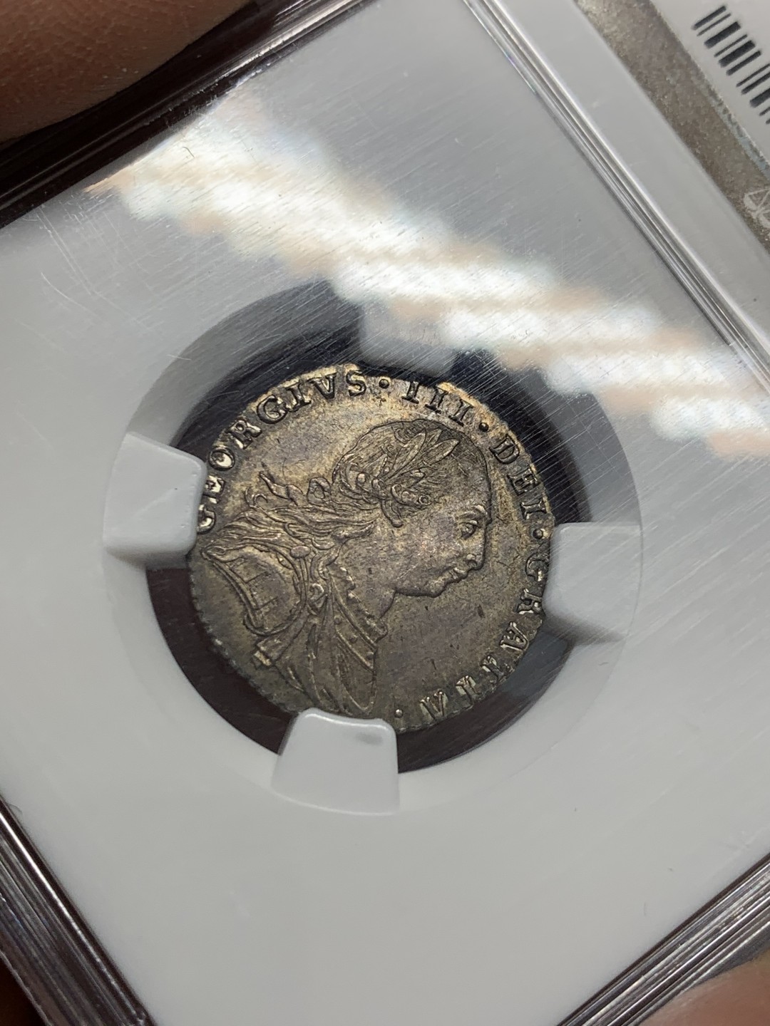 《竞宝斋》第128场-周日，周一 ，2场连拍（全场包邮） NGC MS62 英国乔三 1787 6便士 有心版 深彩包浆 老盒评级