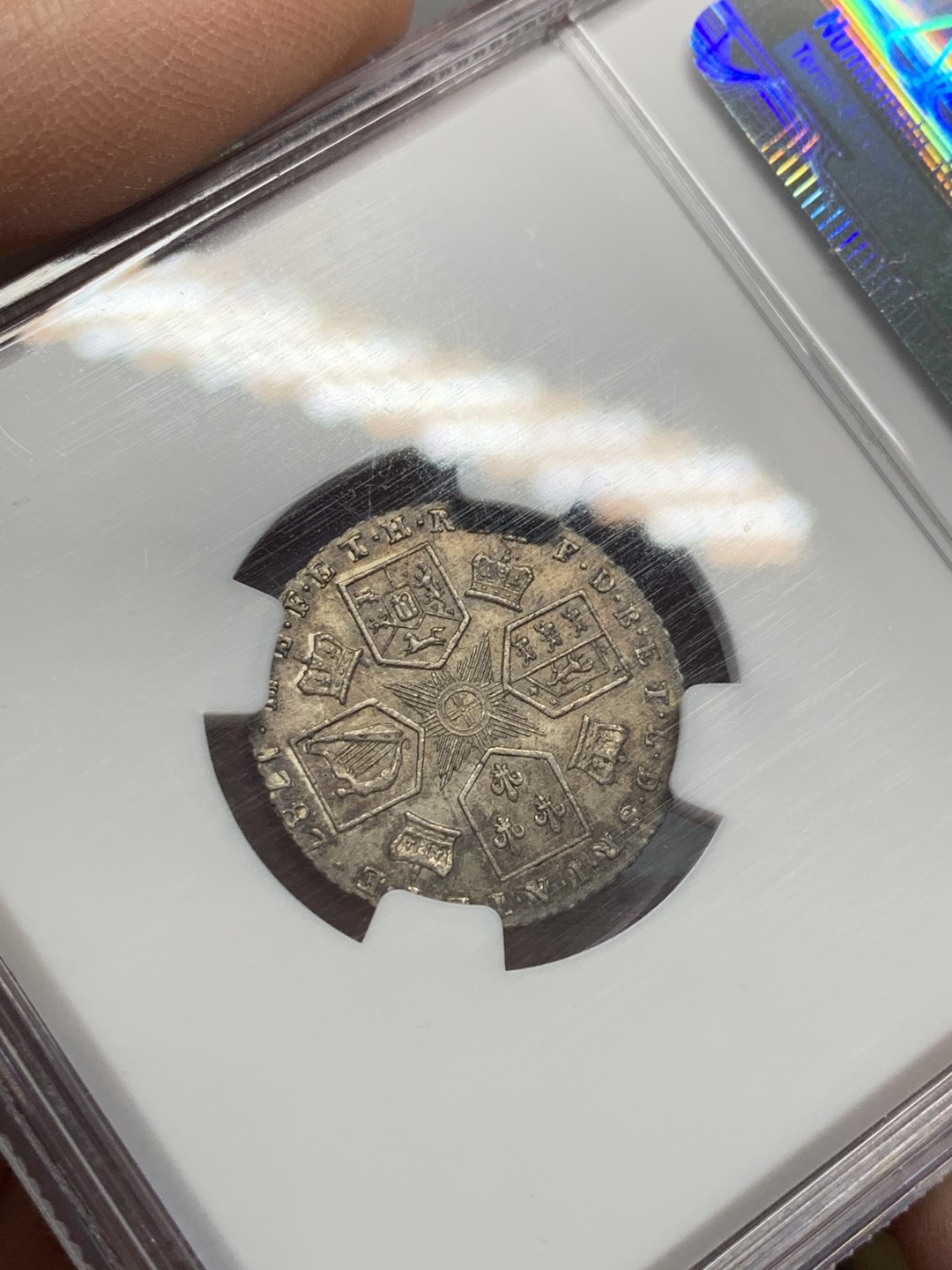 《竞宝斋》第128场-周日，周一 ，2场连拍（全场包邮） NGC MS62 英国乔三 1787 6便士 有心版 深彩包浆 老盒评级