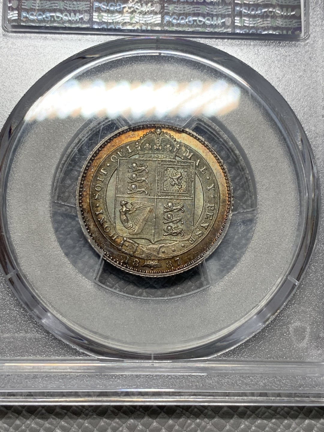 《竞宝斋》第128场-周日，周一 ，2场连拍（全场包邮） PCGS MS64 英国 1887年一先令银币，五彩包浆，收藏级别，非常精致