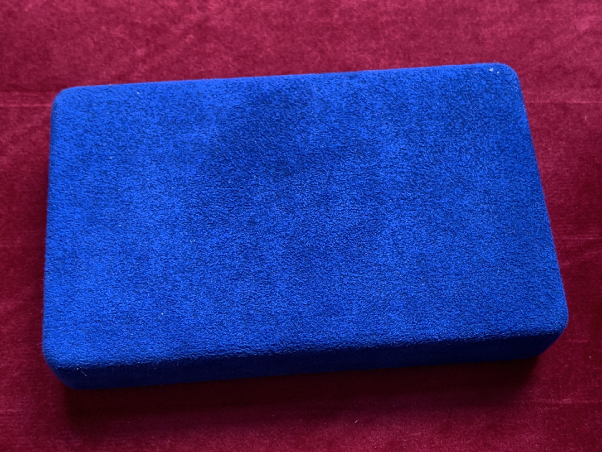 《竞宝斋》第128场-周日，周一 ，2场连拍（全场包邮） 日本 2002年 1000日元 丝绒高档原盒 韩日世界杯精制银币 999纯银1盎司精制银币 限量发行的配有高档丝绒原盒和造币厂证书的版本