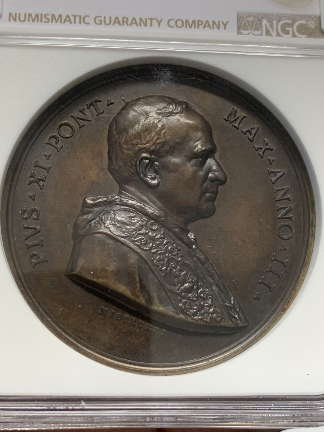 《竞宝斋》第128场-周日，周一 ，2场连拍（全场包邮） NGC MS63 1924年梵蒂冈教皇庇护十一世格列高利大学纪念高浮雕铜章 稀少难得