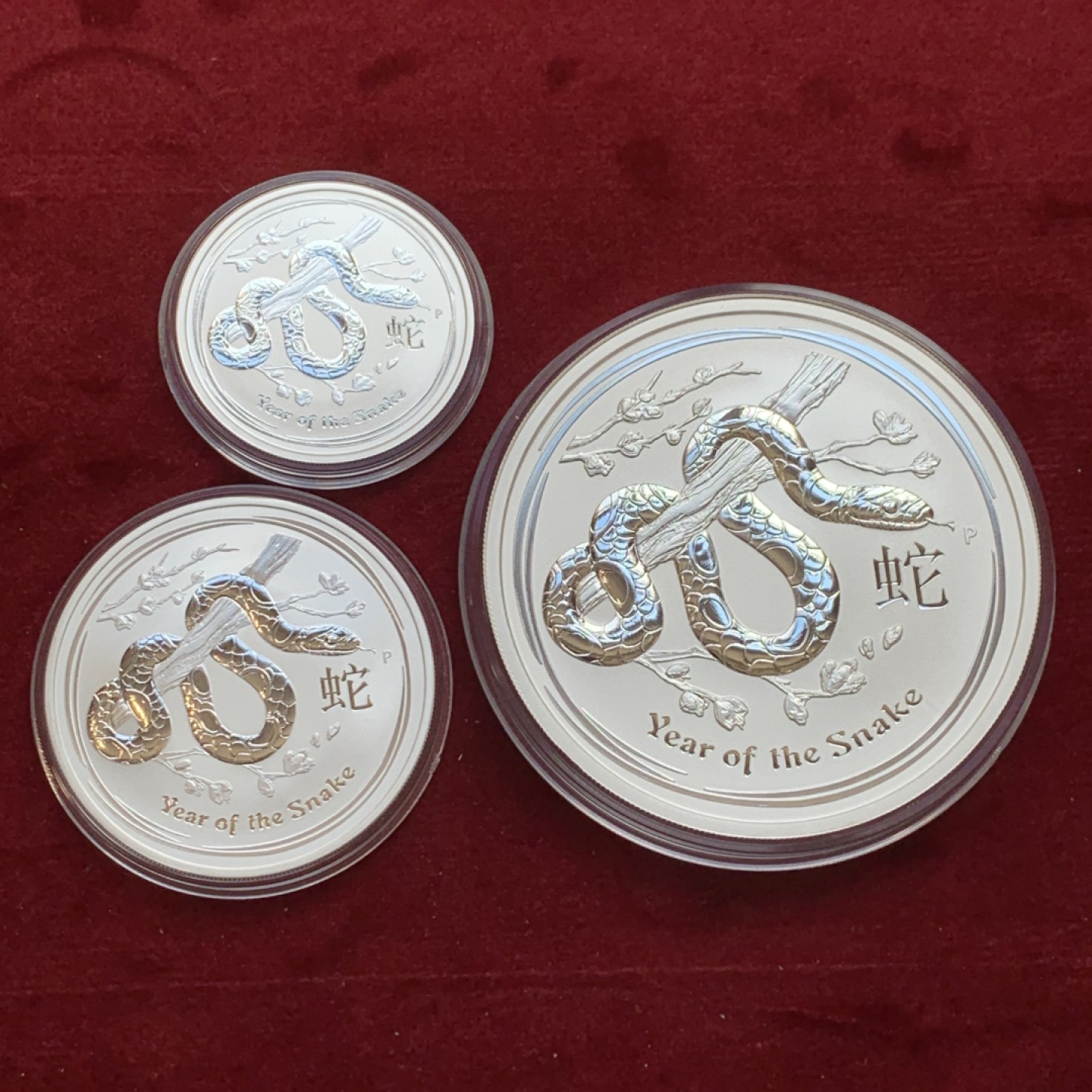 《竞宝斋》第128场-周日，周一 ，2场连拍（全场包邮） 澳大利亚 2013年 蛇年银币3枚一组 1枚5盎司，1枚1盎司，1枚1/2盎司 总6.5盎司202.15克 999银 少见品种