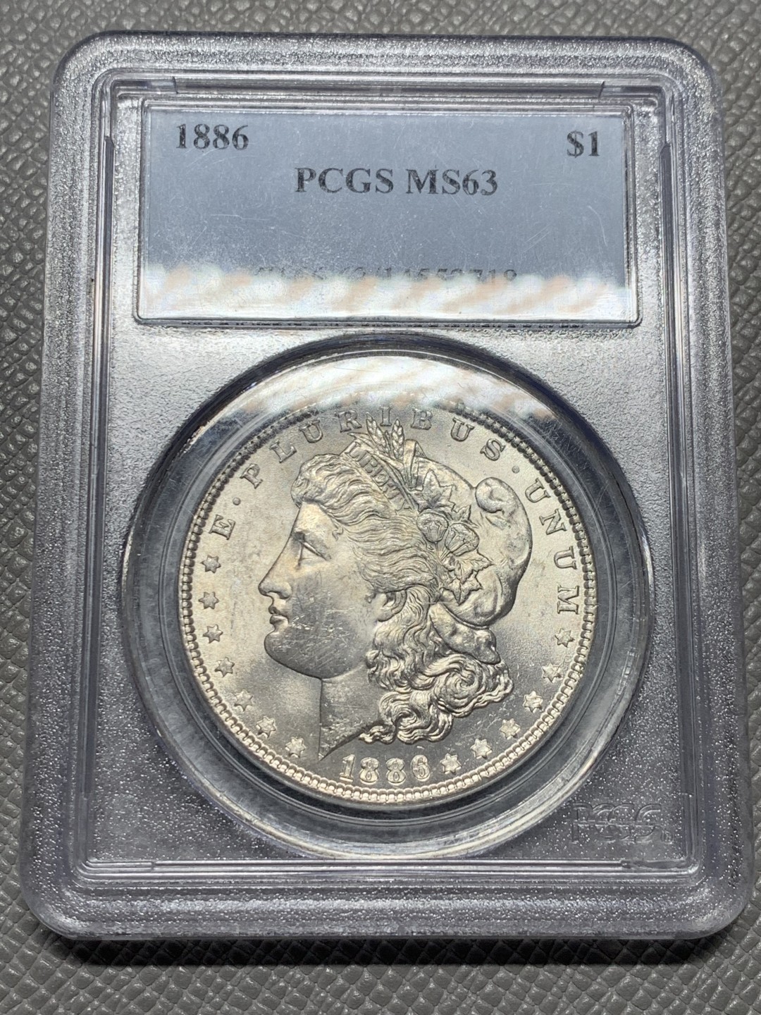 《竞宝斋》第128场-周日，周一 ，2场连拍（全场包邮） PCGS-MS63 美国 1886年1美元 摩根 银币 霜面效果 老盒