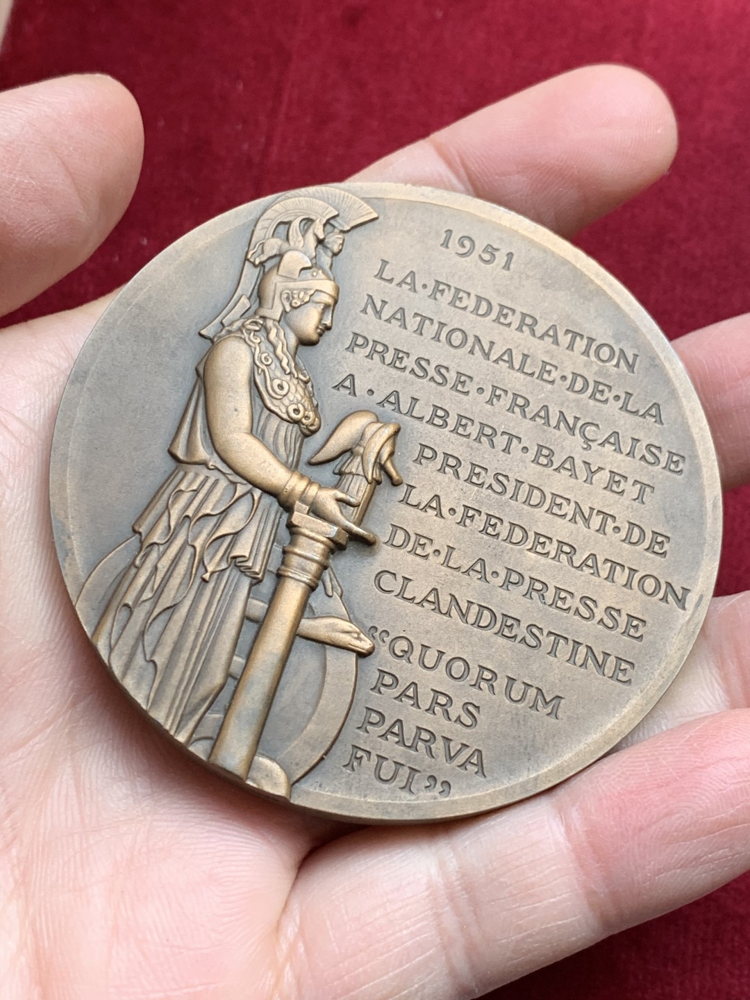 《竞宝斋》第128场-周日，周一 ，2场连拍（全场包邮） 法国社会学家阿尔伯特1951原盒铜章 高浮雕雅典娜漂亮 直径68mm