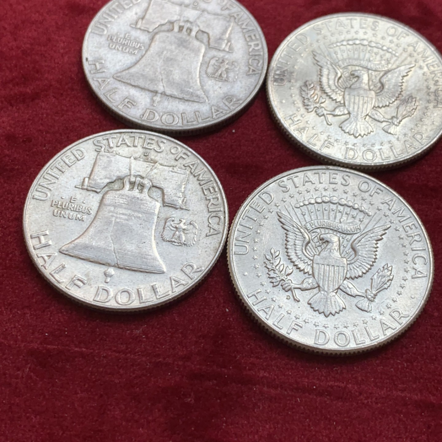 《竞宝斋》第128场-周日，周一 ，2场连拍（全场包邮） 美国900银 银币4枚 2枚富兰克林半美元，2枚肯尼迪半美元 单枚12.5克 都是高银版 合计50克900银