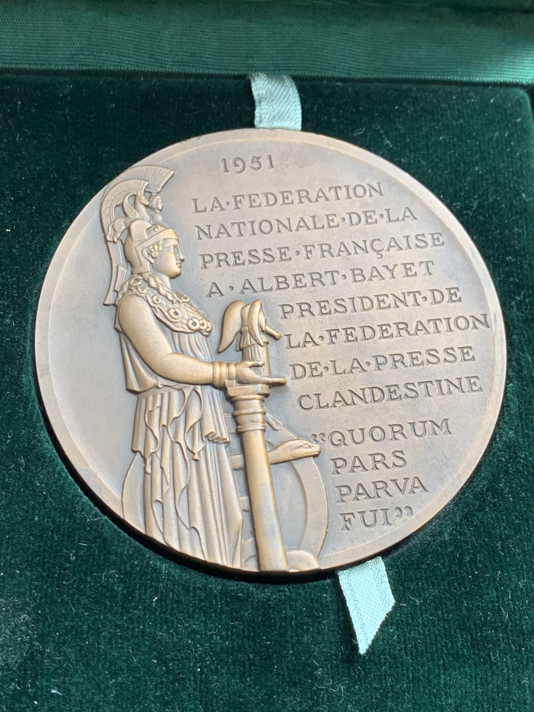 《竞宝斋》第128场-周日，周一 ，2场连拍（全场包邮） 法国社会学家阿尔伯特1951原盒铜章 高浮雕雅典娜漂亮 直径68mm