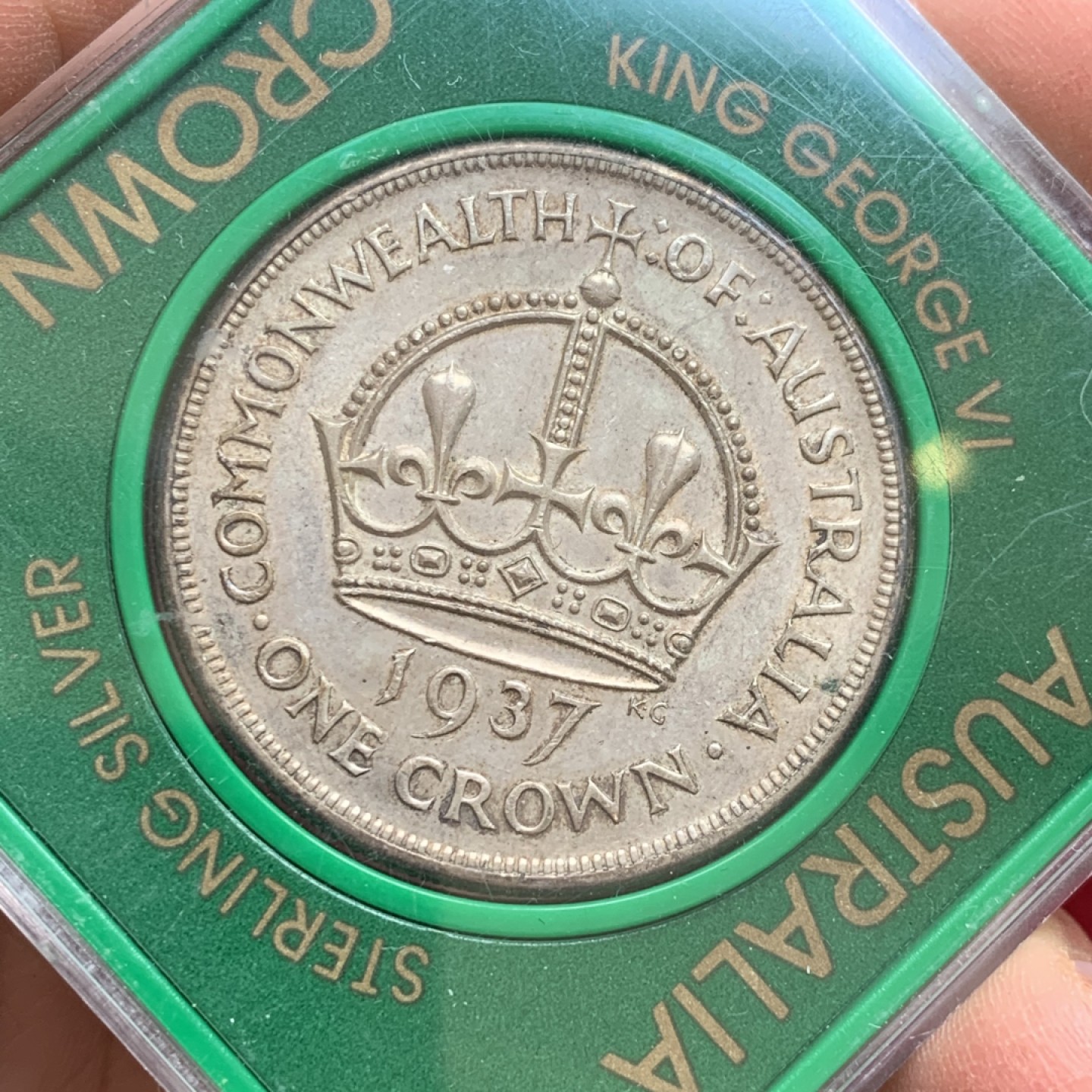 《竞宝斋》第128场-周日，周一 ，2场连拍（全场包邮） 英联邦 澳大利亚 1937年 乔六 皇冠1克朗 大银币 原盒 盒子不会打开 细节见图