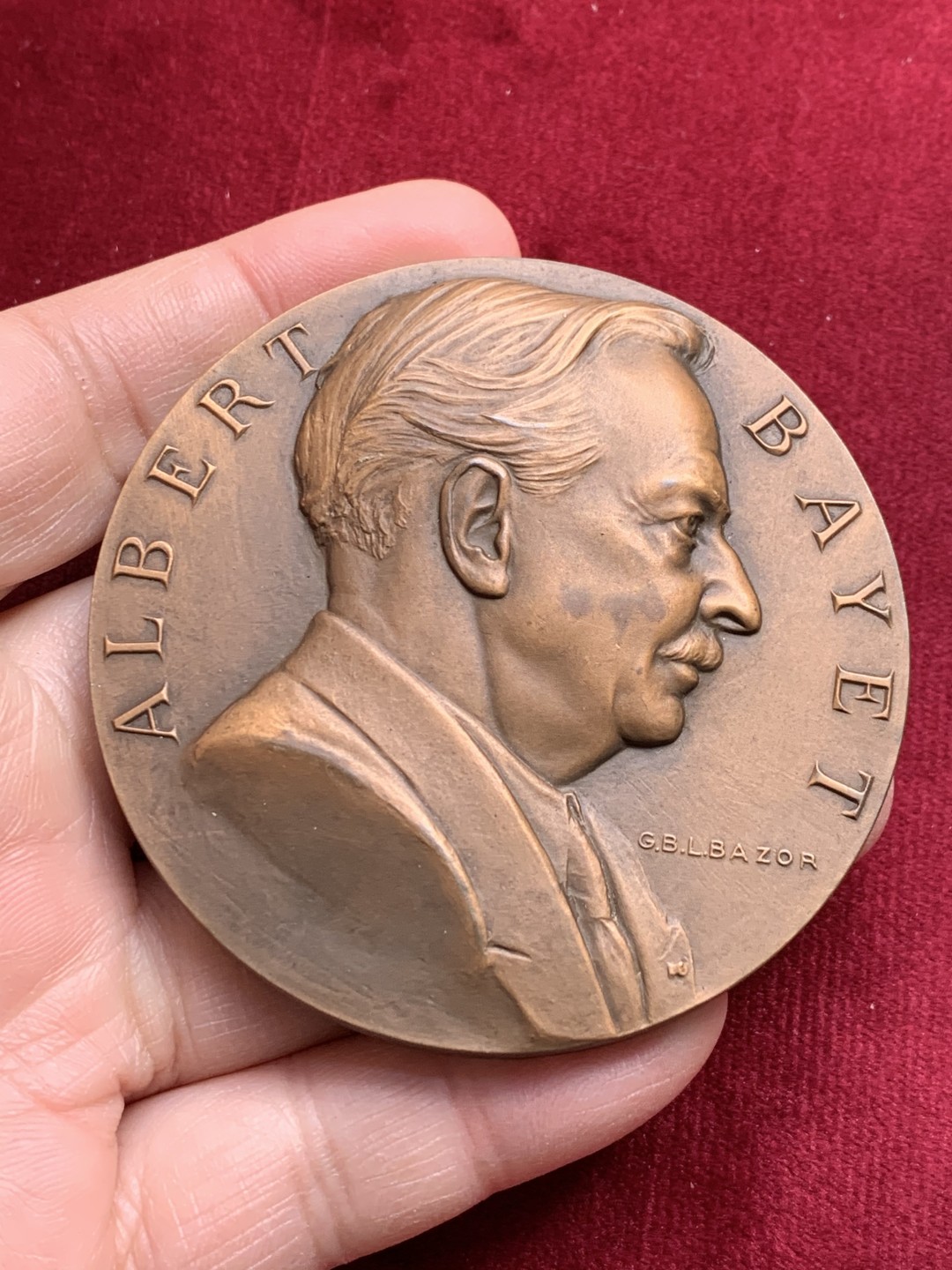 《竞宝斋》第128场-周日，周一 ，2场连拍（全场包邮） 法国社会学家阿尔伯特1951原盒铜章 高浮雕雅典娜漂亮 直径68mm