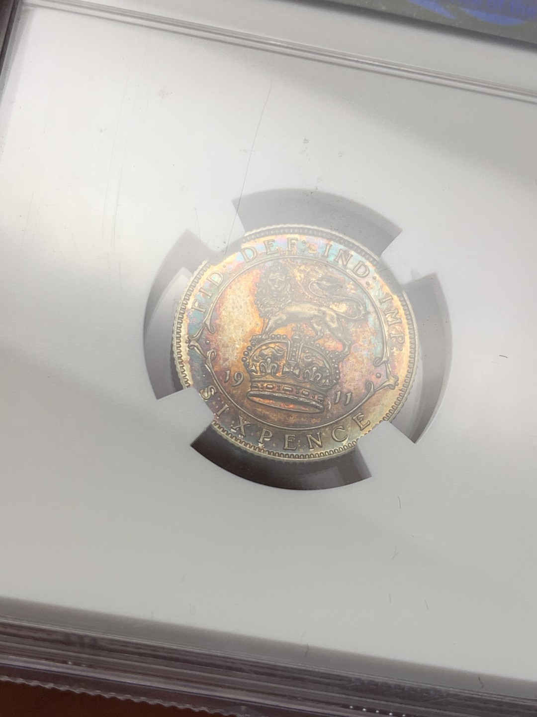 《竞宝斋》第128场-周日，周一 ，2场连拍（全场包邮） NGC PF65 英国1911年乔五精制6便士银币五彩高分