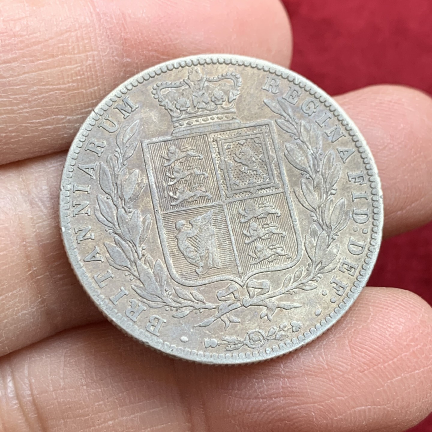 《竞宝斋》第128场-周日，周一 ，2场连拍（全场包邮） 英国 1879年 英国青年维多利亚半克朗 银币