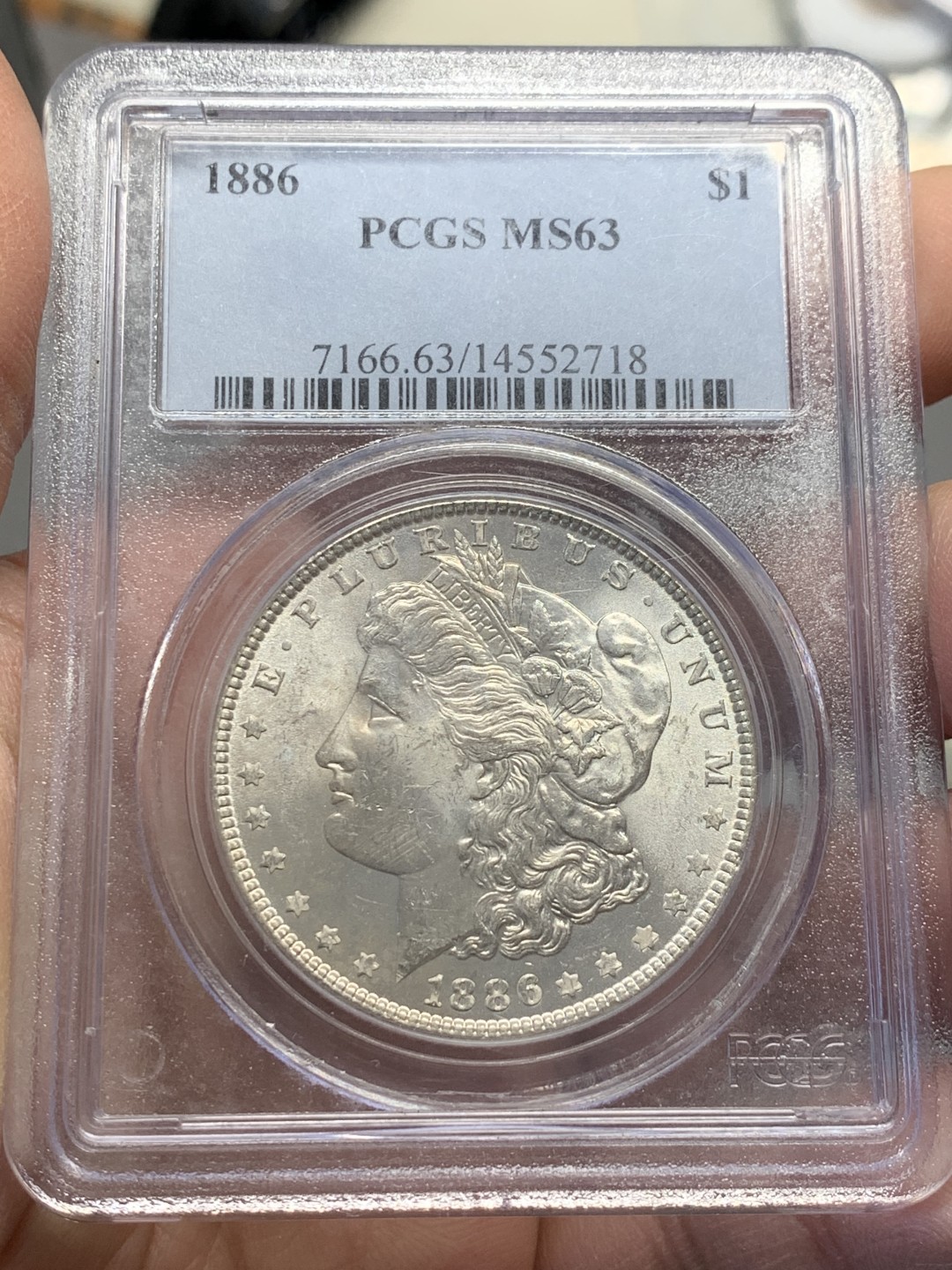 《竞宝斋》第128场-周日，周一 ，2场连拍（全场包邮） PCGS-MS63 美国 1886年1美元 摩根 银币 霜面效果 老盒