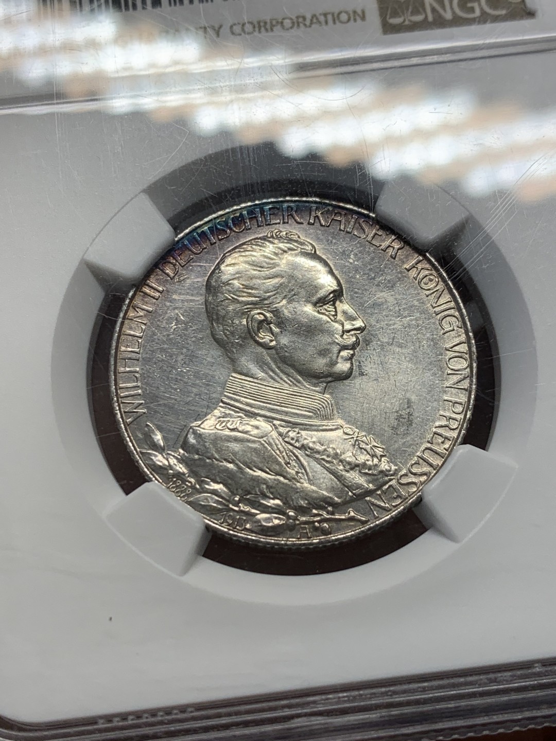 《竞宝斋》第128场-周日，周一 ，2场连拍（全场包邮） NGC-UNCD 德国1913年威廉二世登基纪念 2马克银币 带彩 当个品种不错