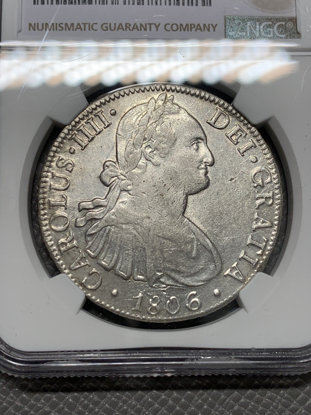 《竞宝斋》第128场-周日，周一 ，2场连拍（全场包邮） NGC AU 墨西哥 1806年 卡四 双柱 8R 大银币 正反深打 光度好 可藏
