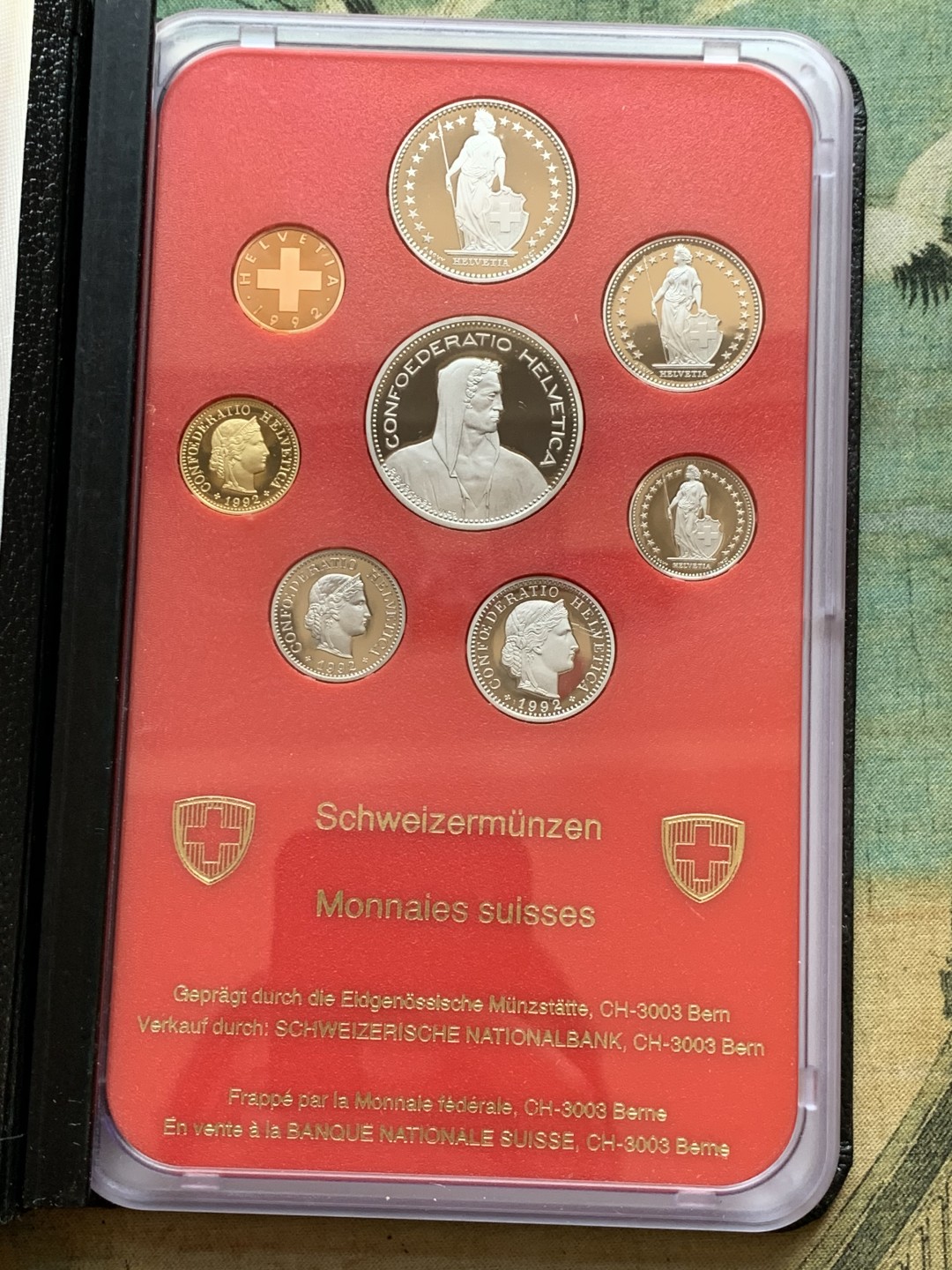 《竞宝斋》第128场-周日，周一 ，2场连拍（全场包邮） 瑞士1992年精制套币