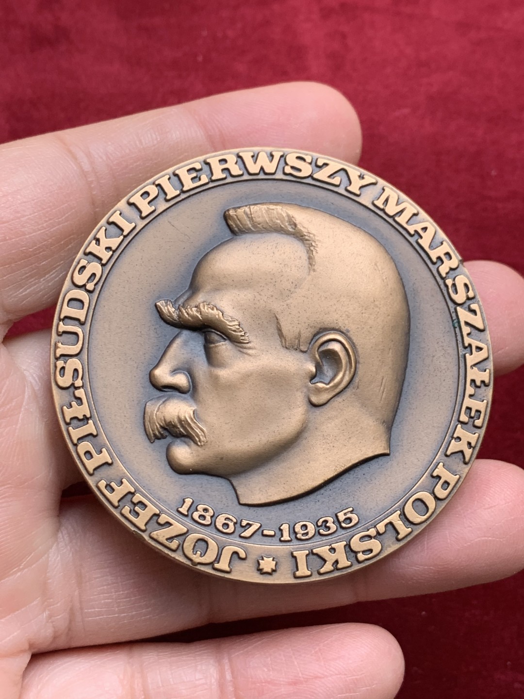 《竞宝斋》第128场-周日，周一 ，2场连拍（全场包邮） 1967年波兰流亡政府奖章，直径57mm，A.K.BOBROWSKI作品 101克