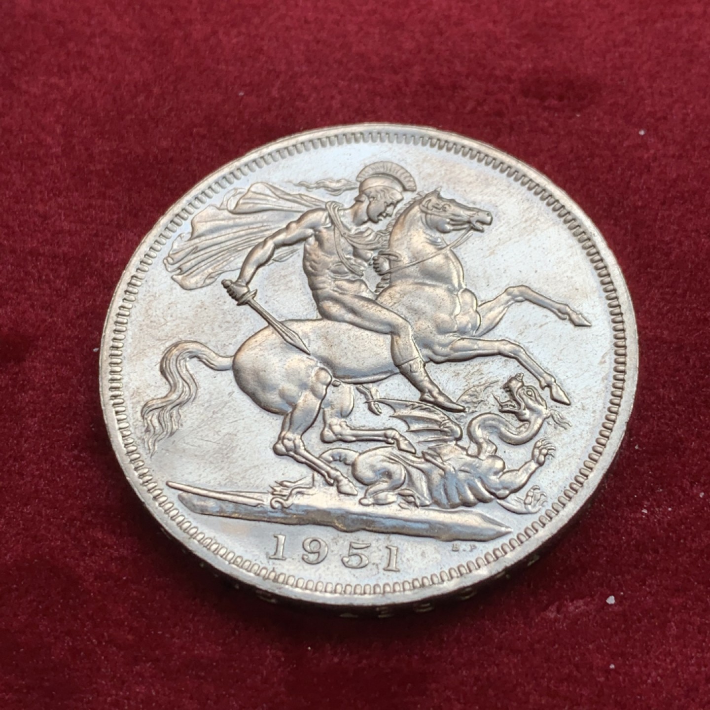 《竞宝斋》第128场-周日，周一 ，2场连拍（全场包邮） 英国 1951年 乔治六世 最后的马剑 克朗镍马剑 带红盒