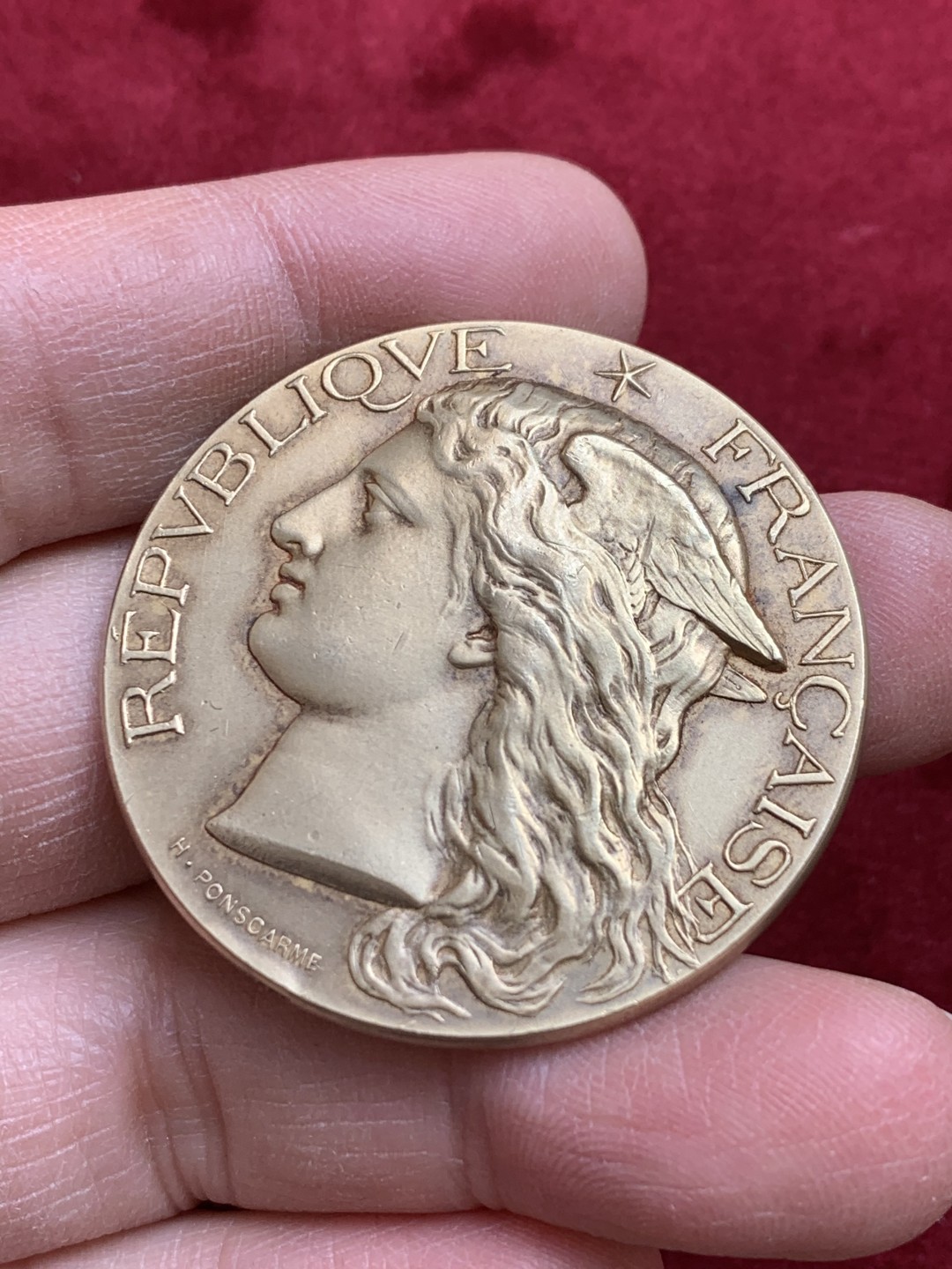 《竞宝斋》第128场-周日，周一 ，2场连拍（全场包邮） 1897法国 商业部墨丘力 镀金银章 原盒纪念章 41mm 37克 带银标