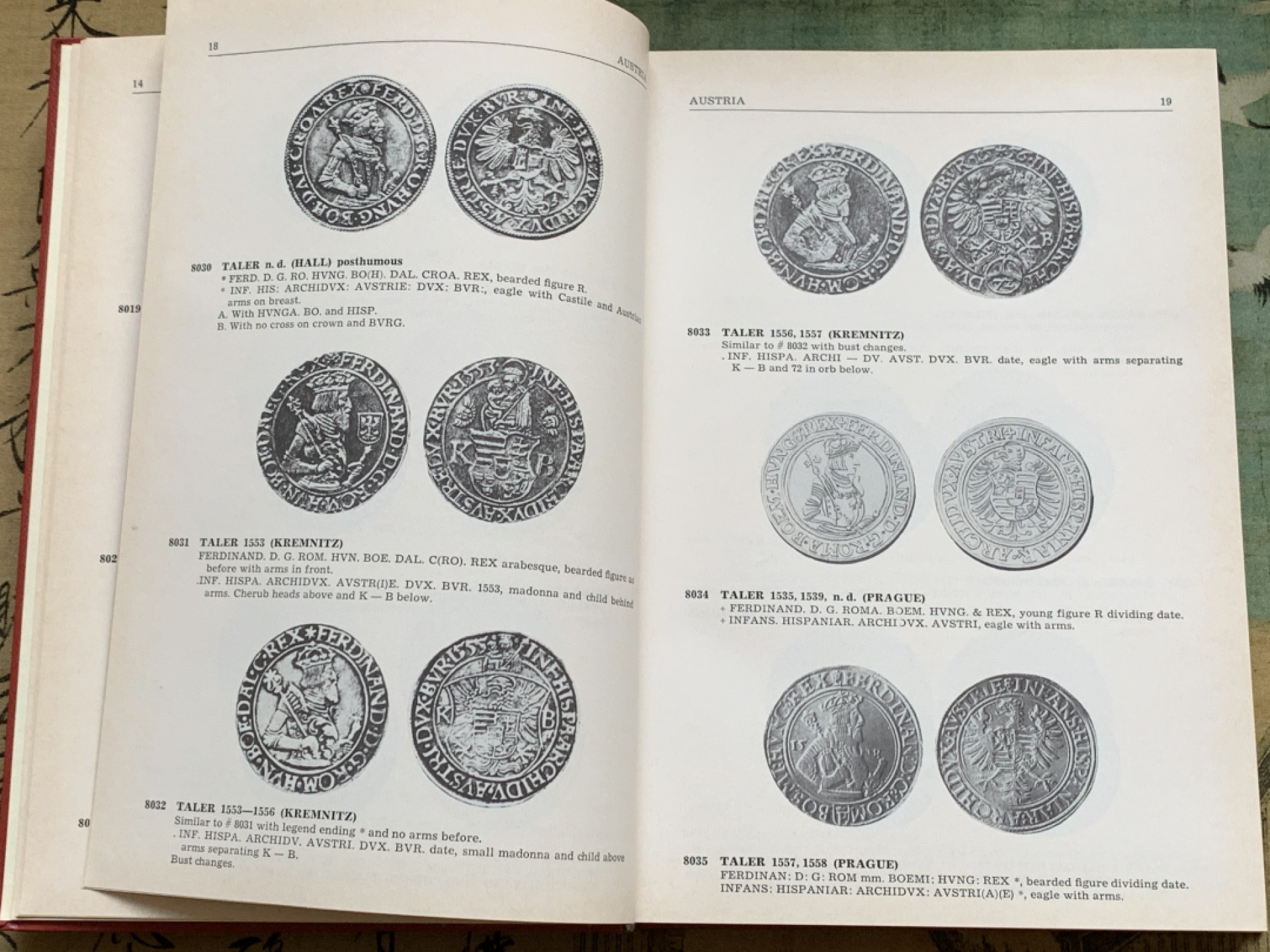 《竞宝斋》第128场-周日，周一 ，2场连拍（全场包邮） 达文波特 1484-1600  欧洲克朗目录 330页保存的非常好