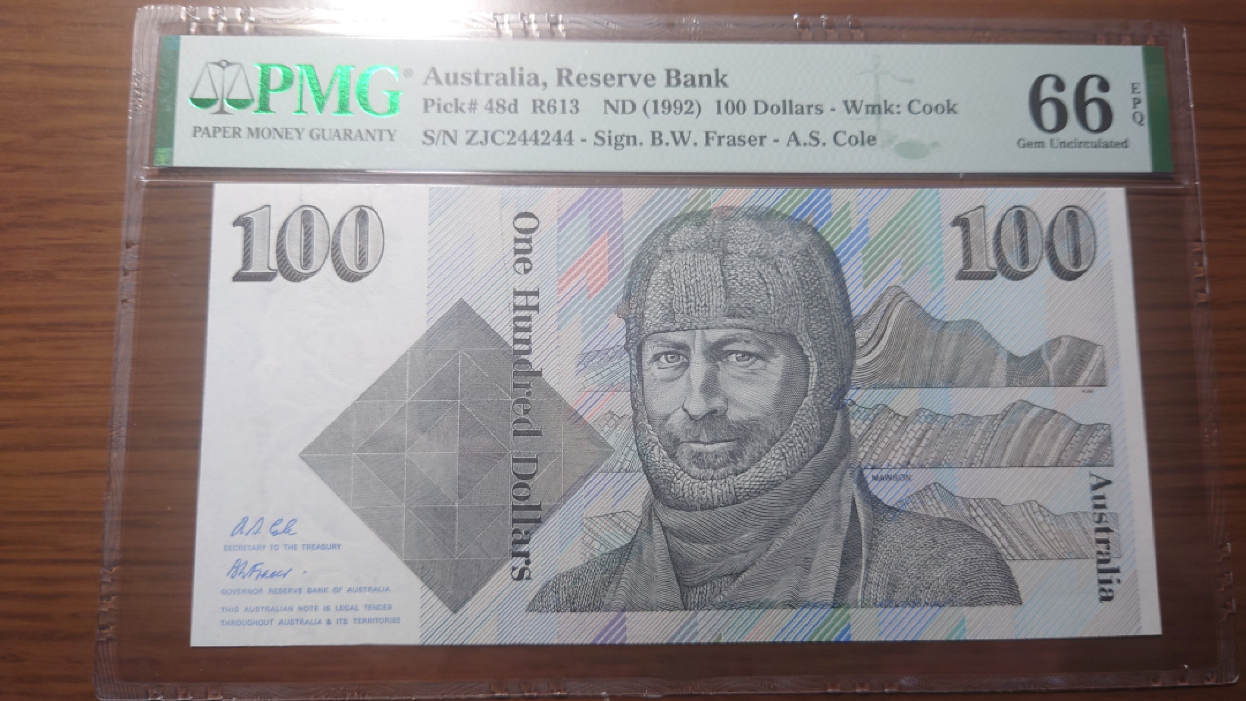 【世界钱币收藏】精选微拍第54期暨2023年第一期 新出分部分精品上拍 1992年澳大利亚100元 绒线帽 重复号244244 PNG66E
