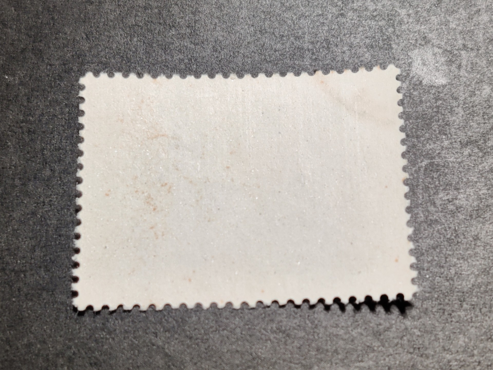 洪涛臻品批发群  精选邮票限时拍卖第一百二十六期 特38金鱼12-2 盖销无胶 角尖齿全 面色鲜艳 上上品