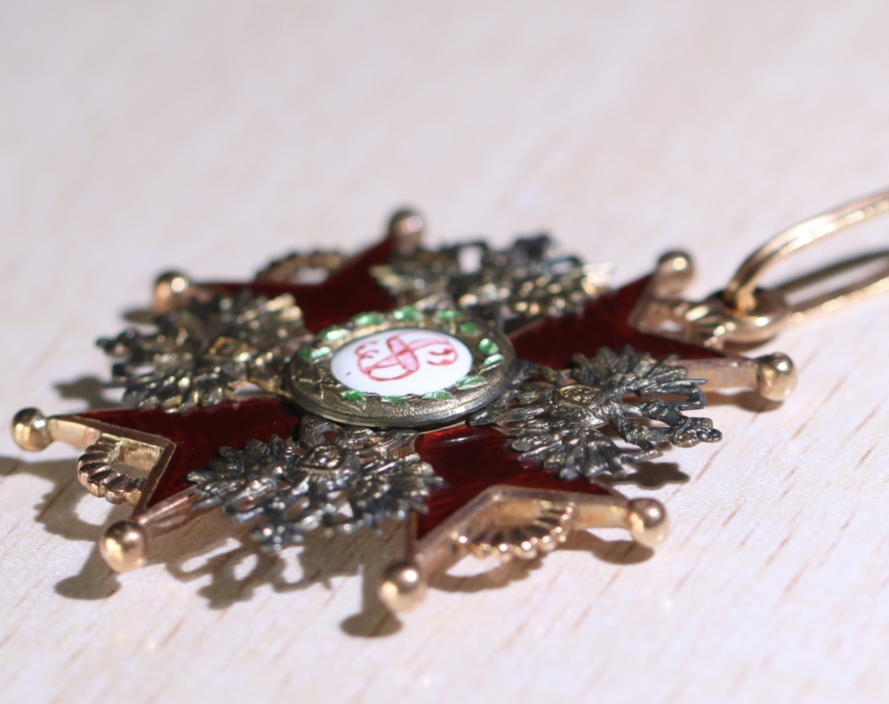 大猫徽章拍卖第212期  沙俄三级斯坦尼斯拉夫勋章 14K金质 珐琅完美