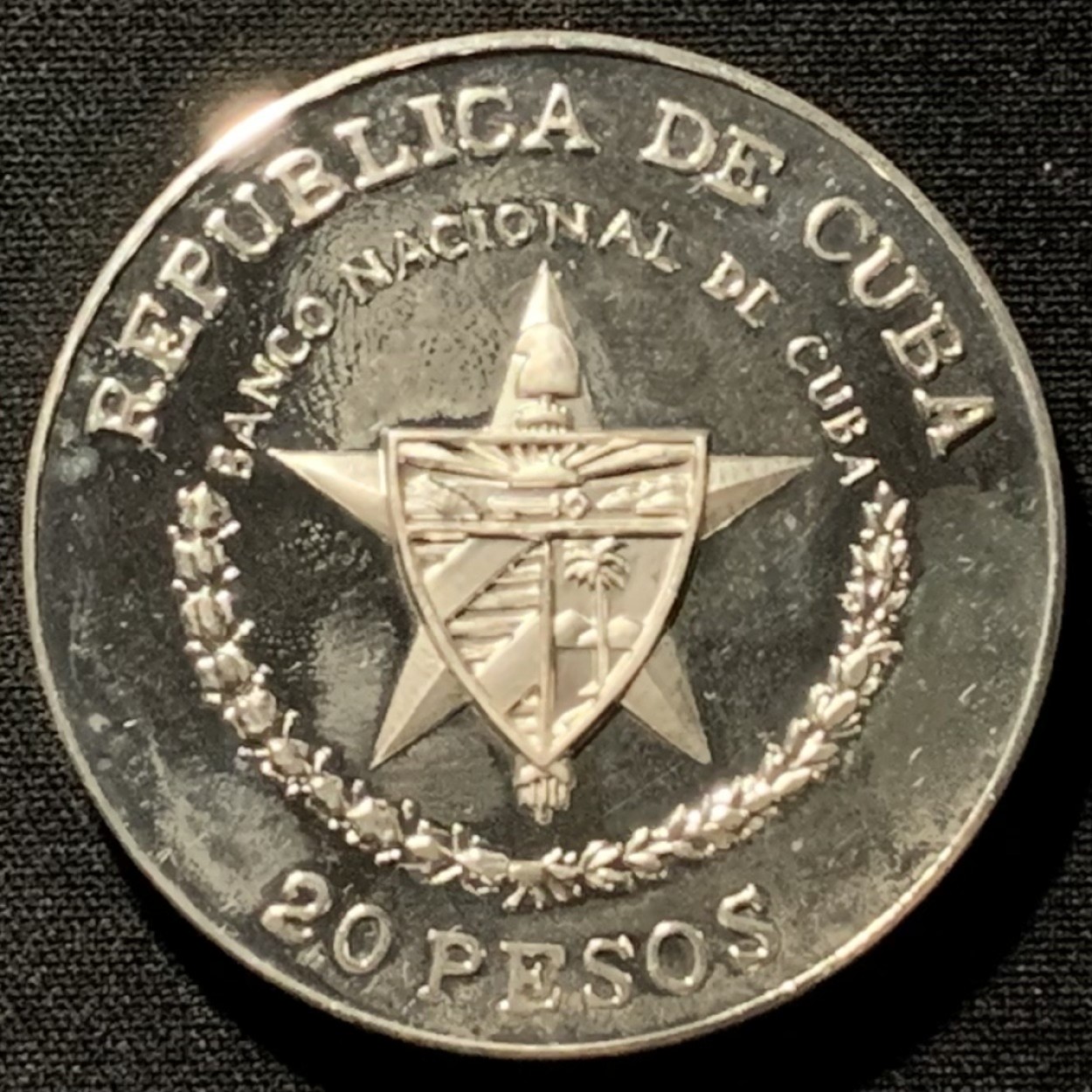 紫瑗钱币——第244期拍卖 古巴 1988年 古巴铁路100周年 20比索 62.2克 0.999银 精制 少见