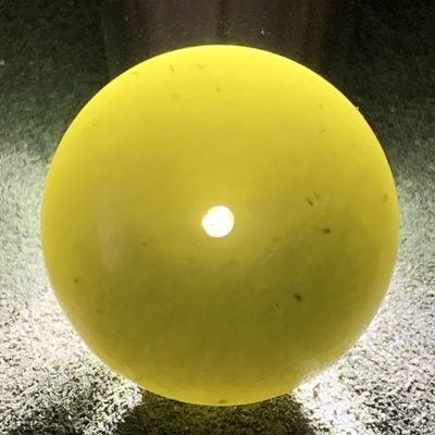 天然青海料和田玉面包圈大平安扣一个 天然青海料和田玉面包圈大平安扣一个