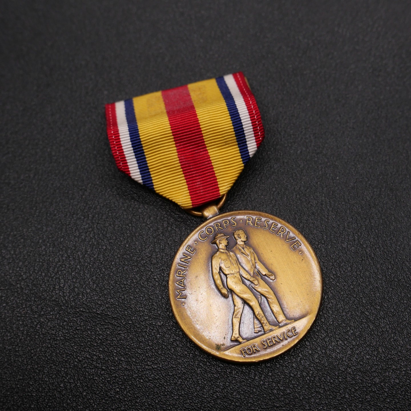 勋章奖章交易所2023年元旦拍卖 美国海军陆战队预备役良好行为奖章，1925年设立。