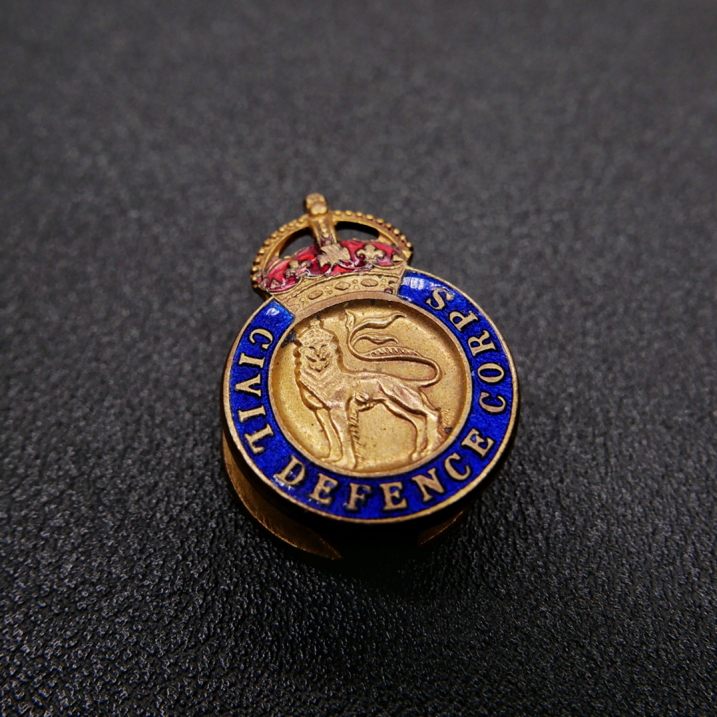 勋章奖章交易所2023年元旦拍卖 英国乔治六世时期民防徽章，铜质珐琅