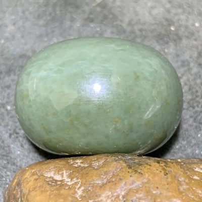 天然青海料和田玉面包圈大平安扣一个 天然青海料和田玉面包圈大平安扣一个