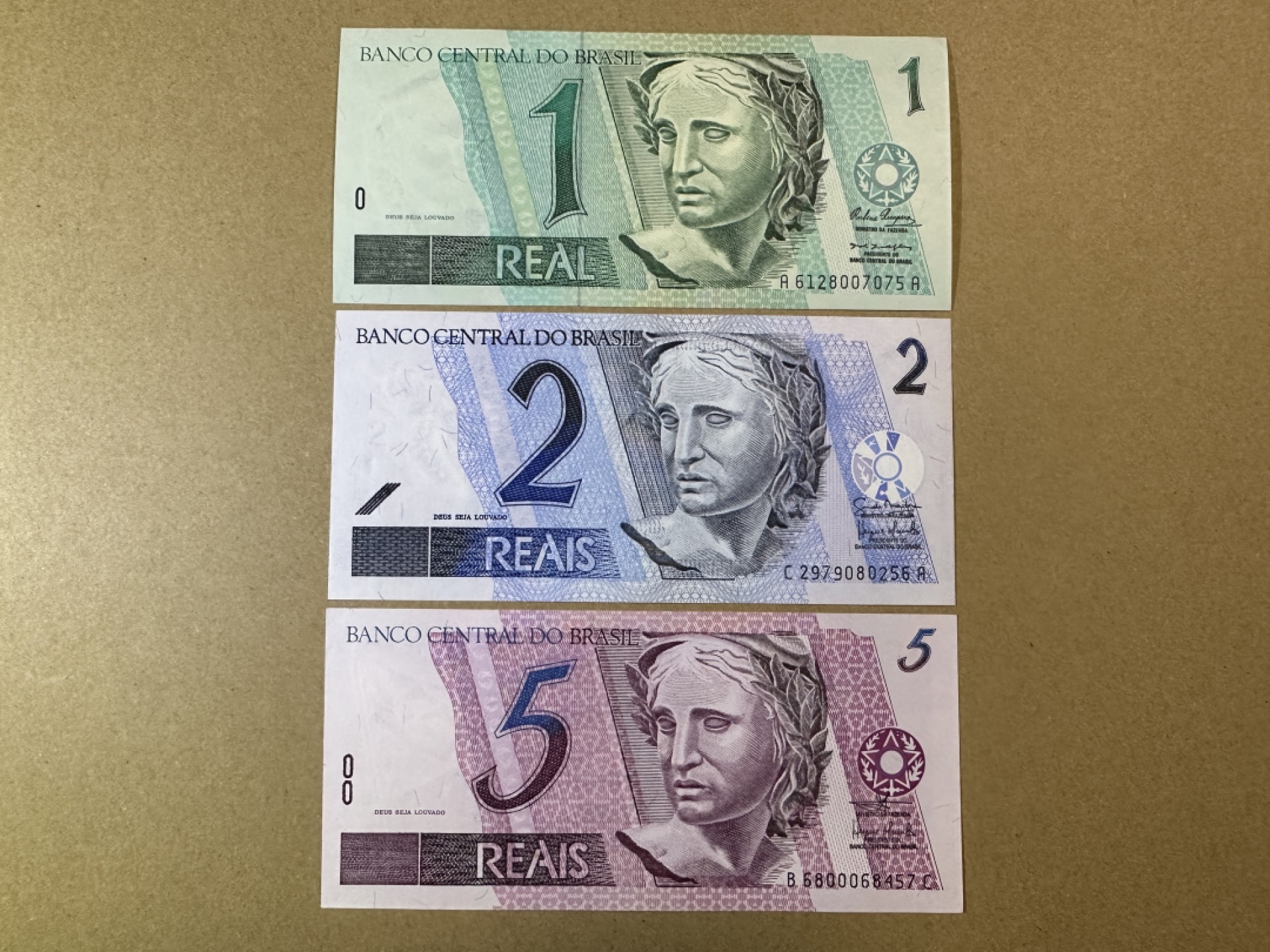 《张总收藏》85期——外币精品 巴西1、2、5元雷亚尔3张 UNC 