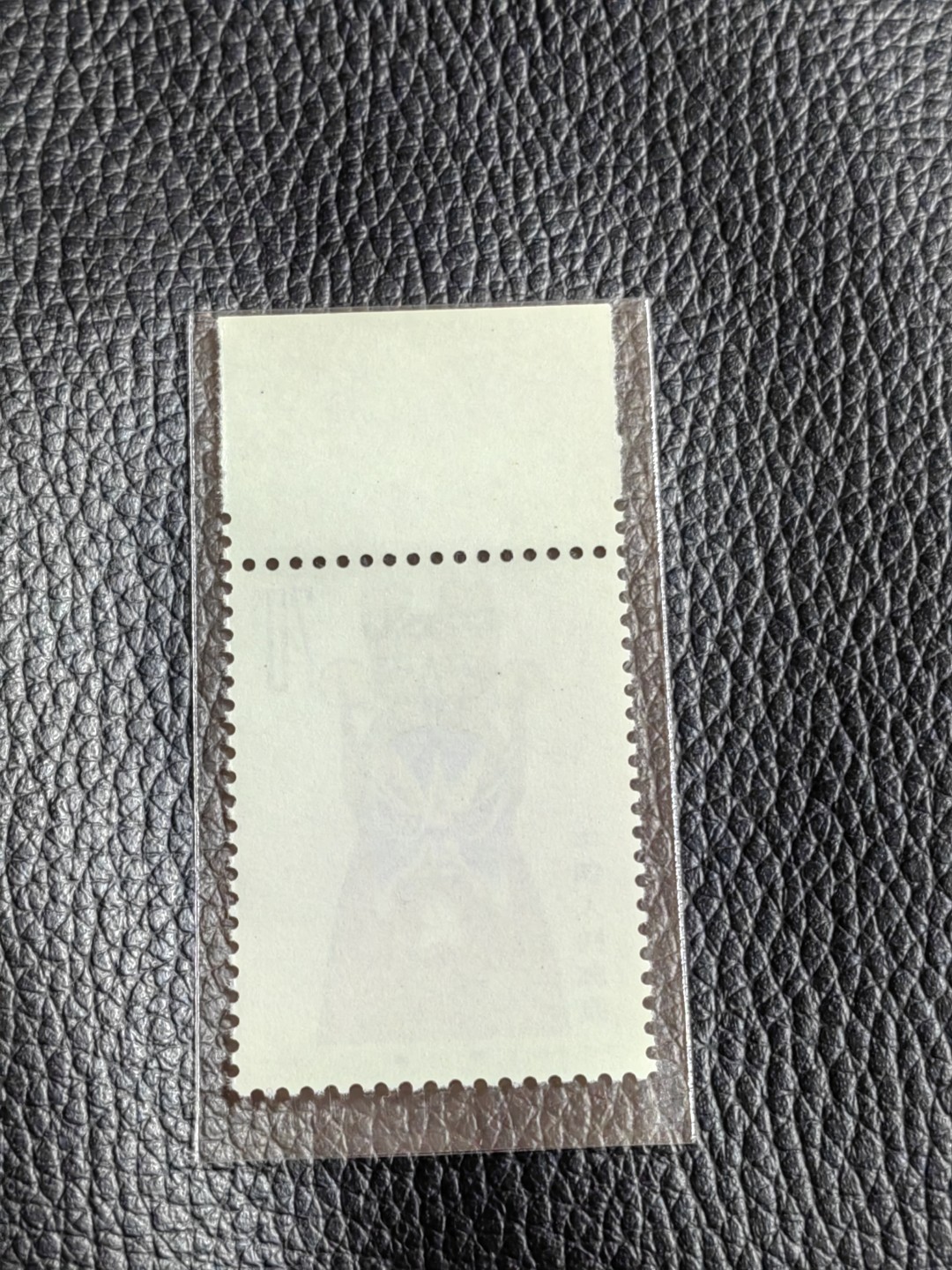 洪涛臻品批发群  精选邮票限时拍卖第一百二十九期 T45脸谱8-8新一枚，版期全品嘎嘎绝，正宗版撕货，一手撕版，带硅胶手套撕版，收藏级品相，喜欢不要错过