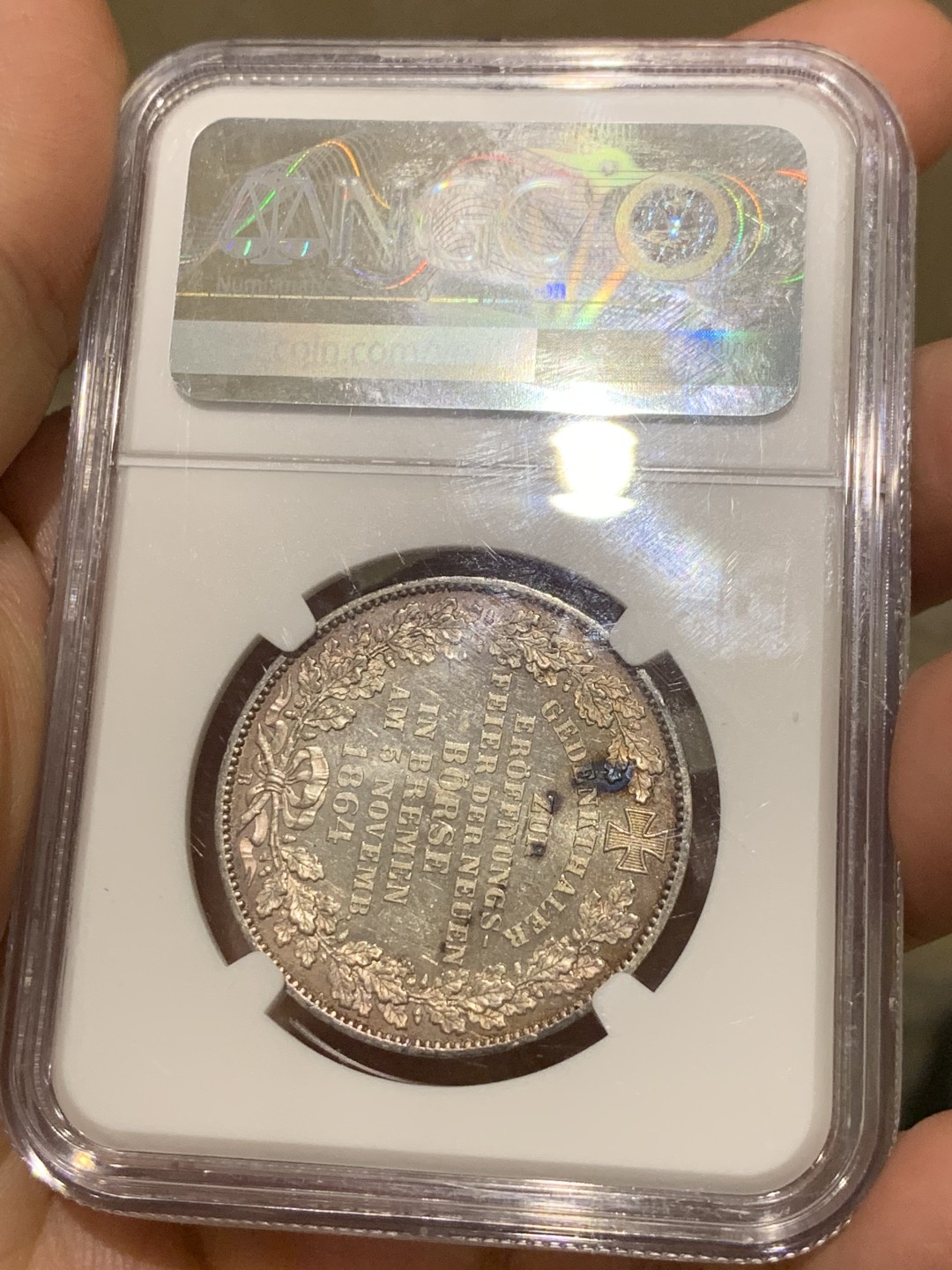 《竞宝斋》第129场-元旦精品特拍 (全场顺丰包邮) NGC MS63+德国 1864 不莱美交易所泰勒银币 淡紫色包浆，有pl质感 不可多得的状态