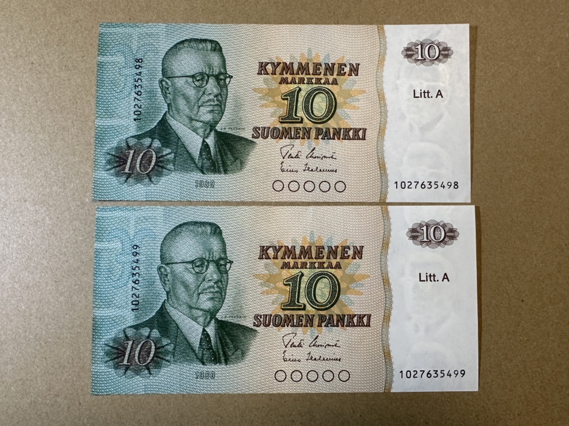 《张总收藏》85期——外币精品 芬兰10马克 UNC 连号2张 1980年版本