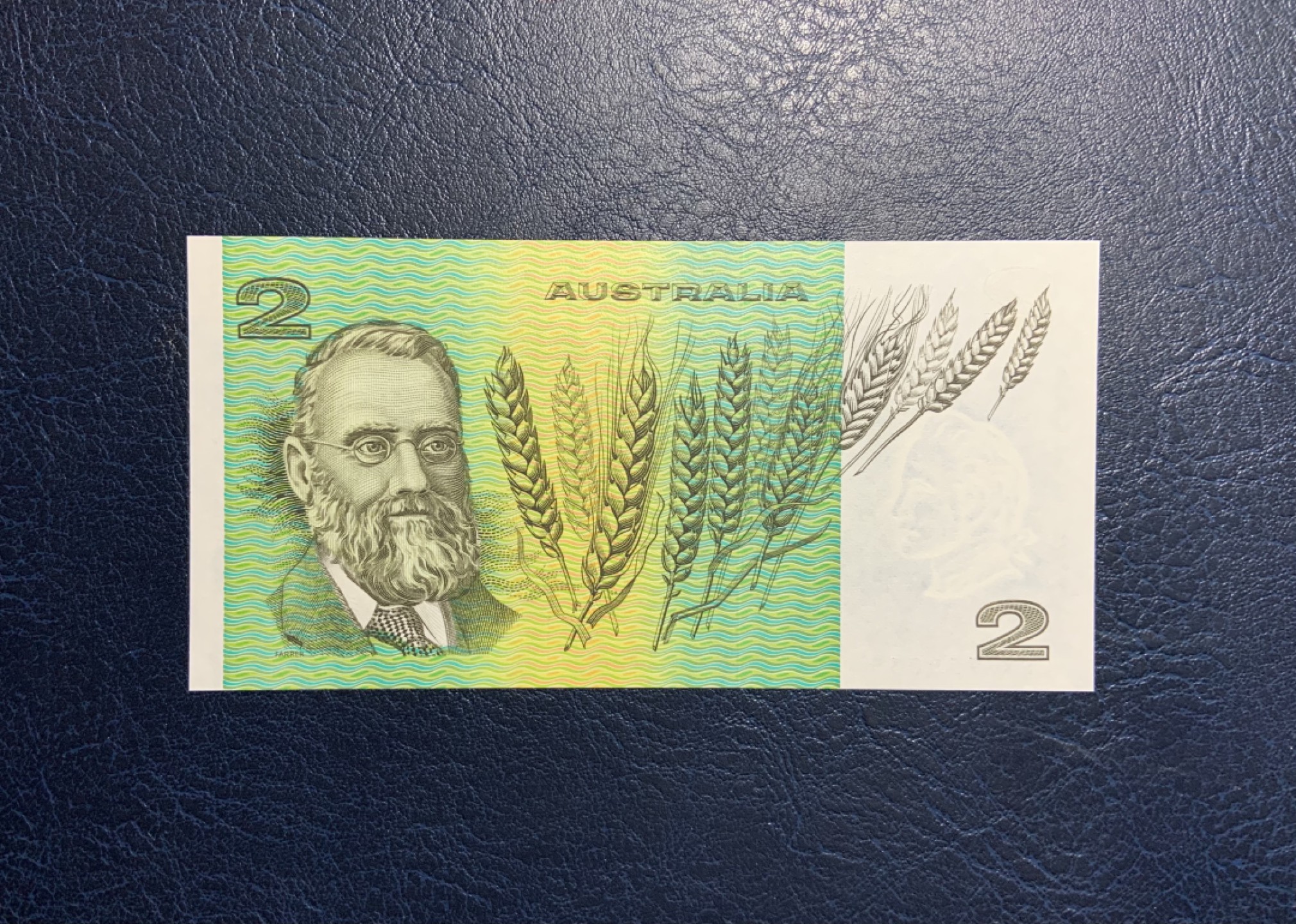 收藏联盟Quantum Auction 第222期拍卖 澳大利亚1985年2元 品相全新UNC 配有原版纪念册 