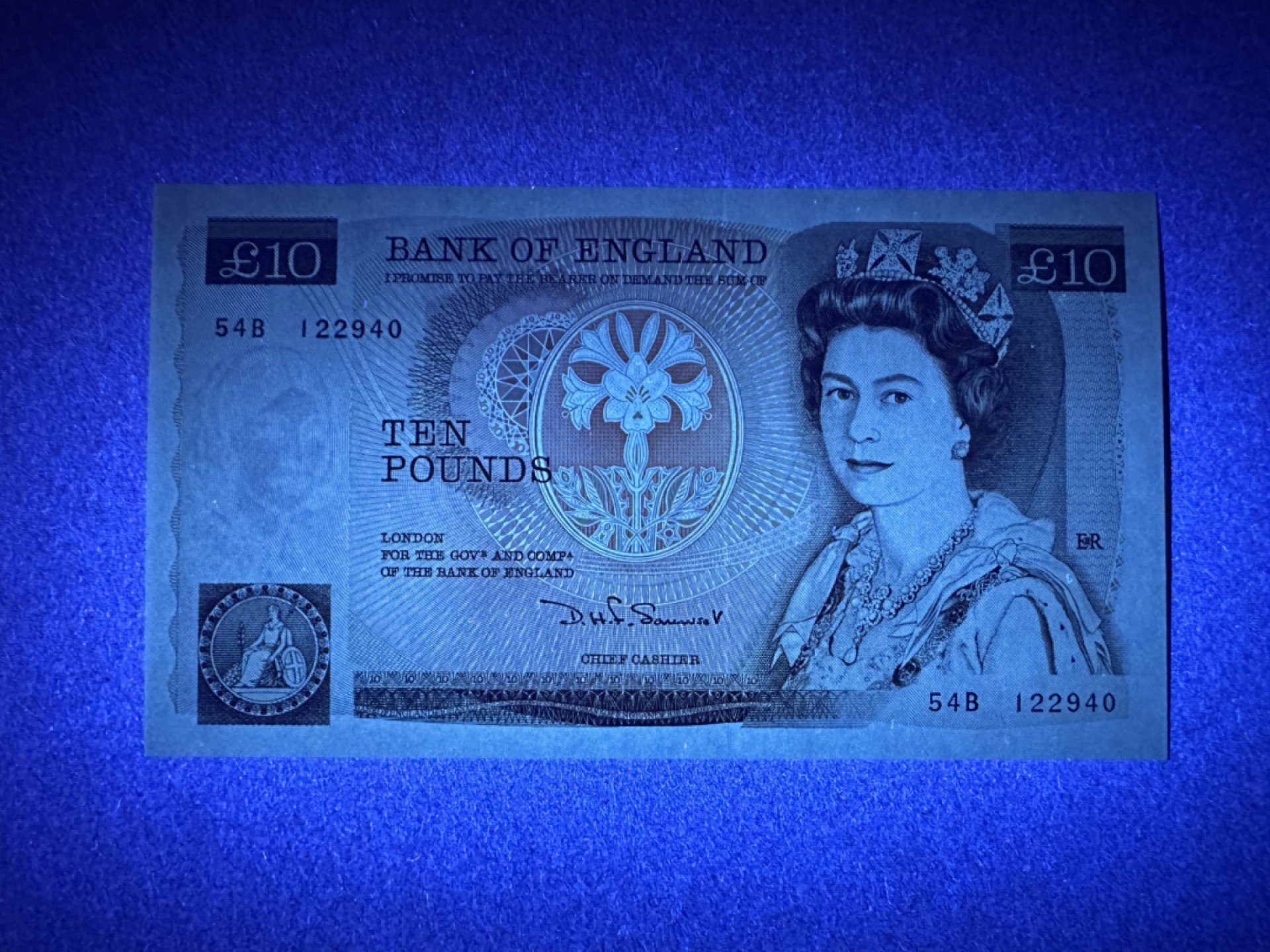 《张总收藏》85期——外币精品 英格兰10镑 UNC D序列 D.H.F. Somerset签名 早期双面雕刻版本 P-379b
