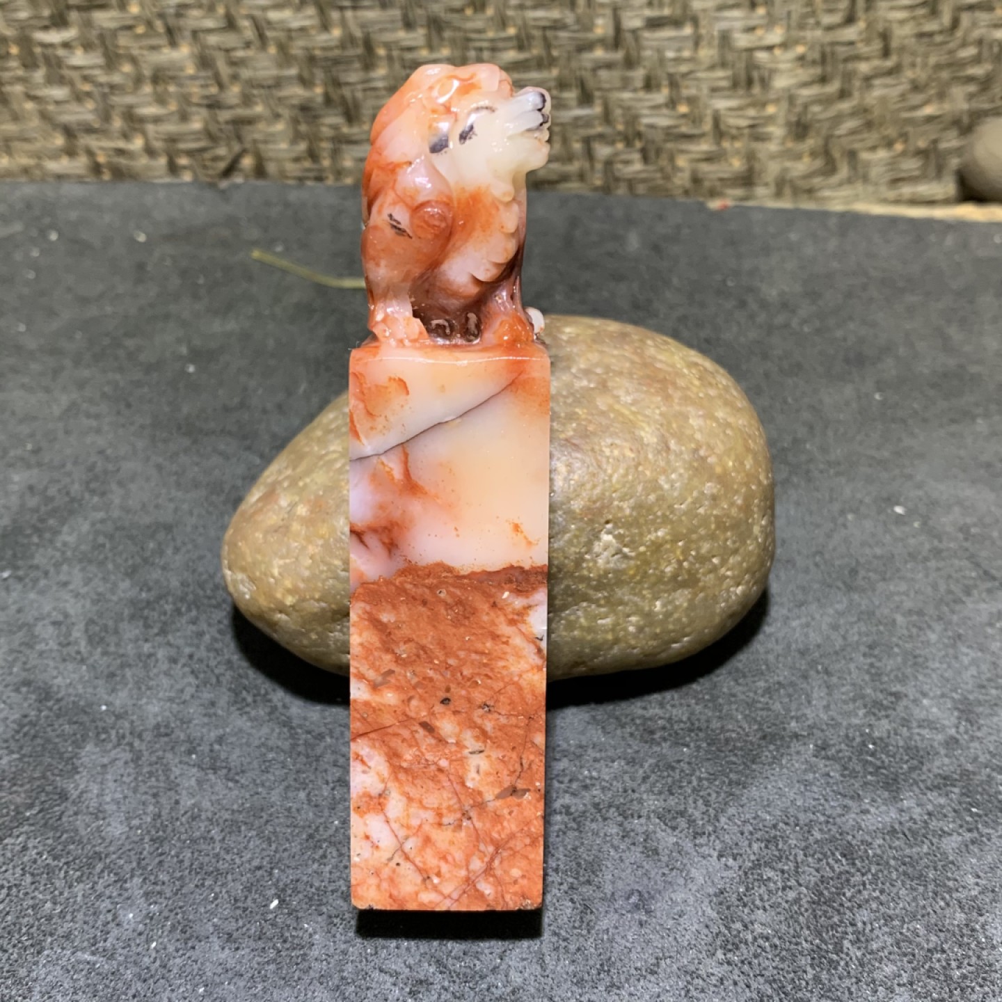 仅此一方！老挝红花冻兽钮一方！