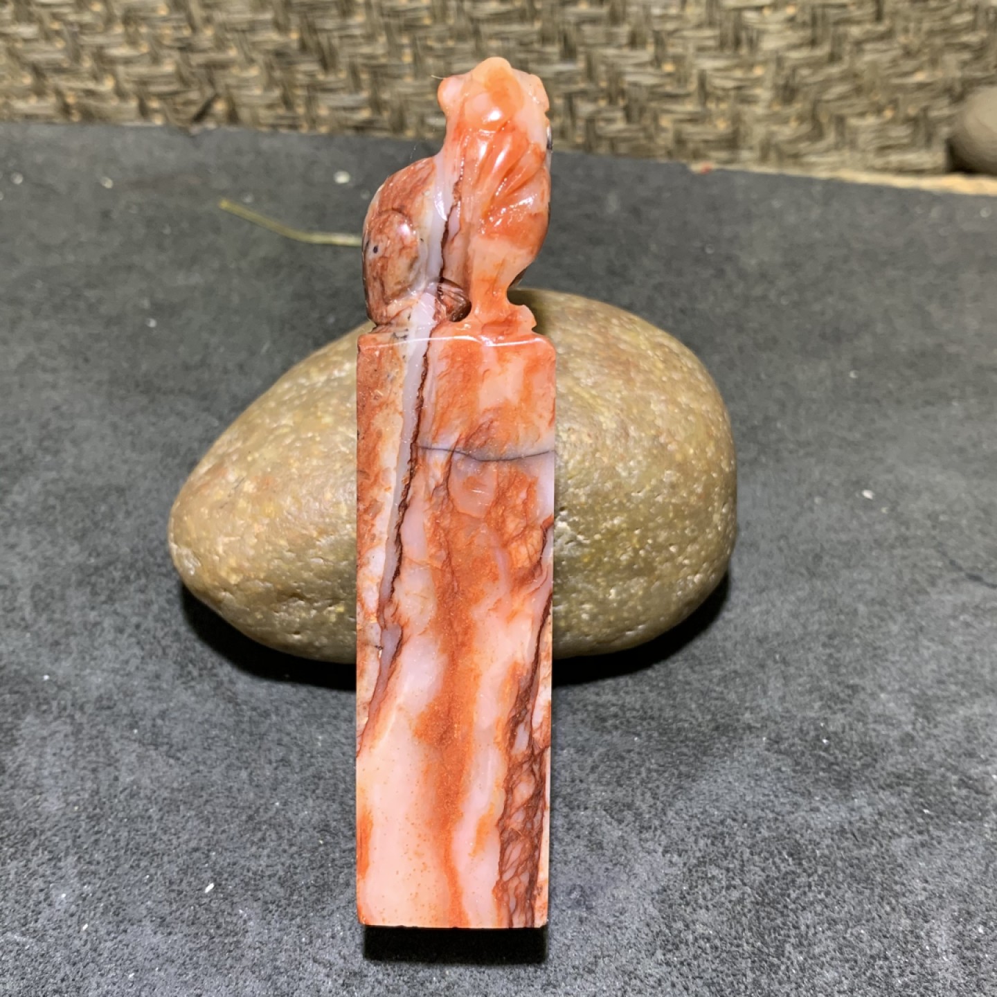 仅此一方！老挝红花冻兽钮一方！