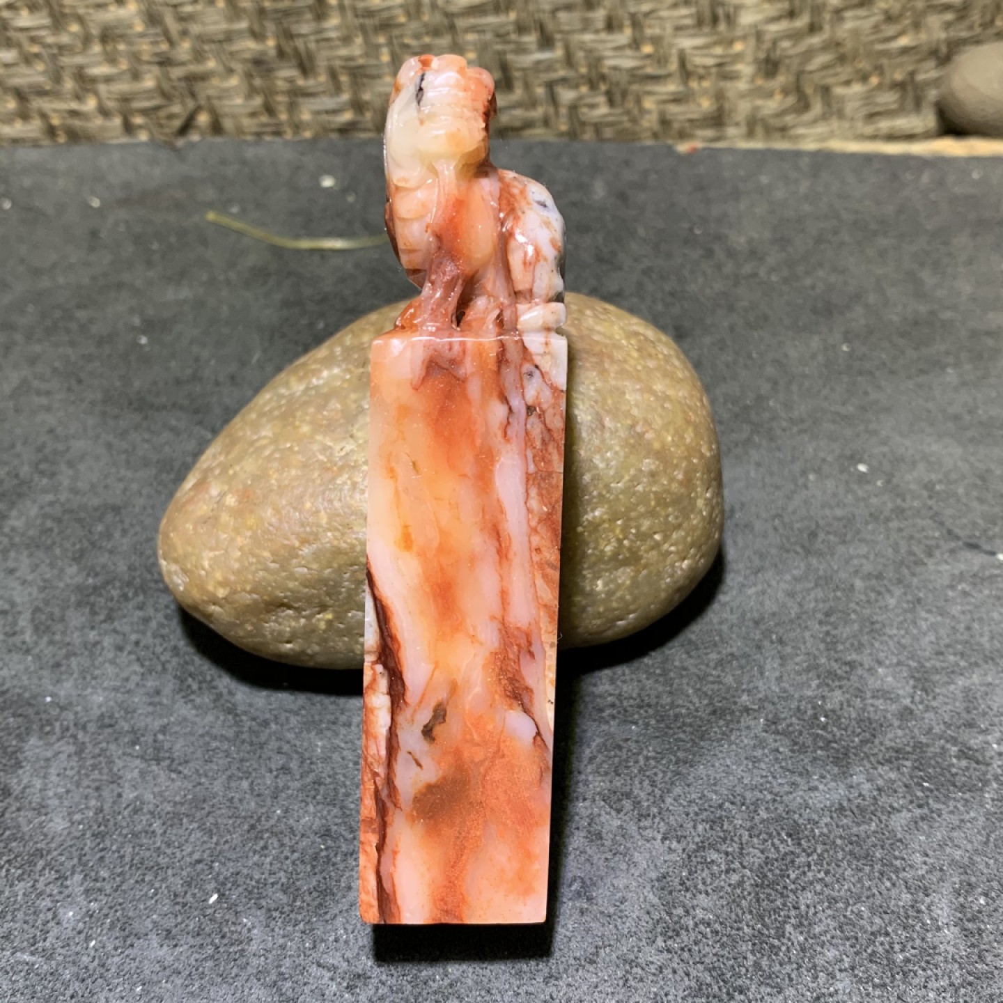 仅此一方！老挝红花冻兽钮一方！