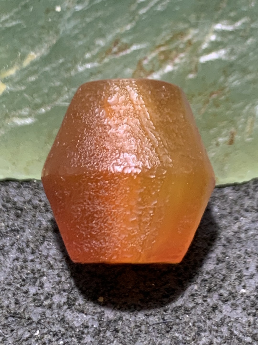 精美天眼纹高玉化风化纹玛瑙碟珠一颗，
