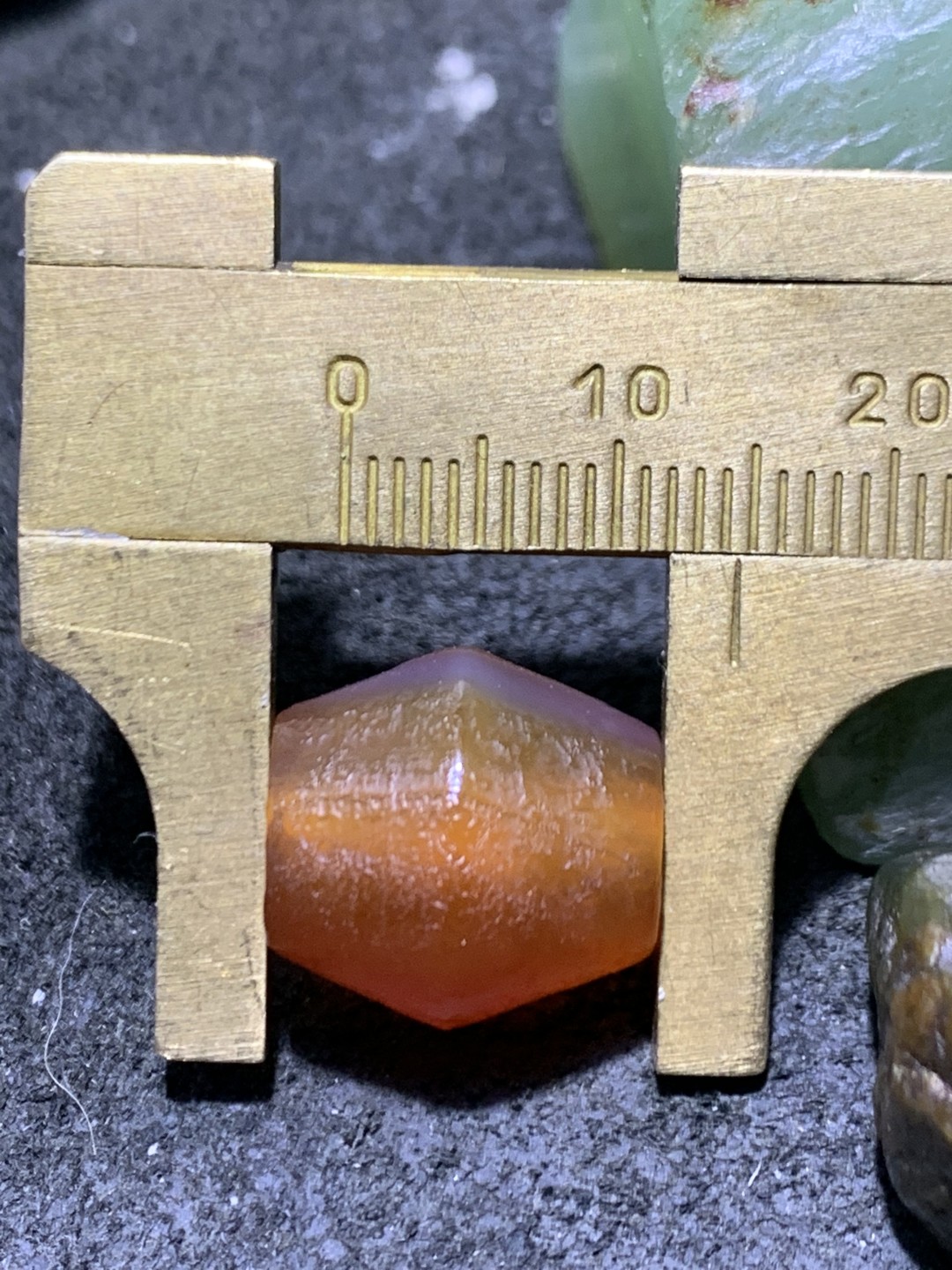 精美天眼纹高玉化风化纹玛瑙碟珠一颗，