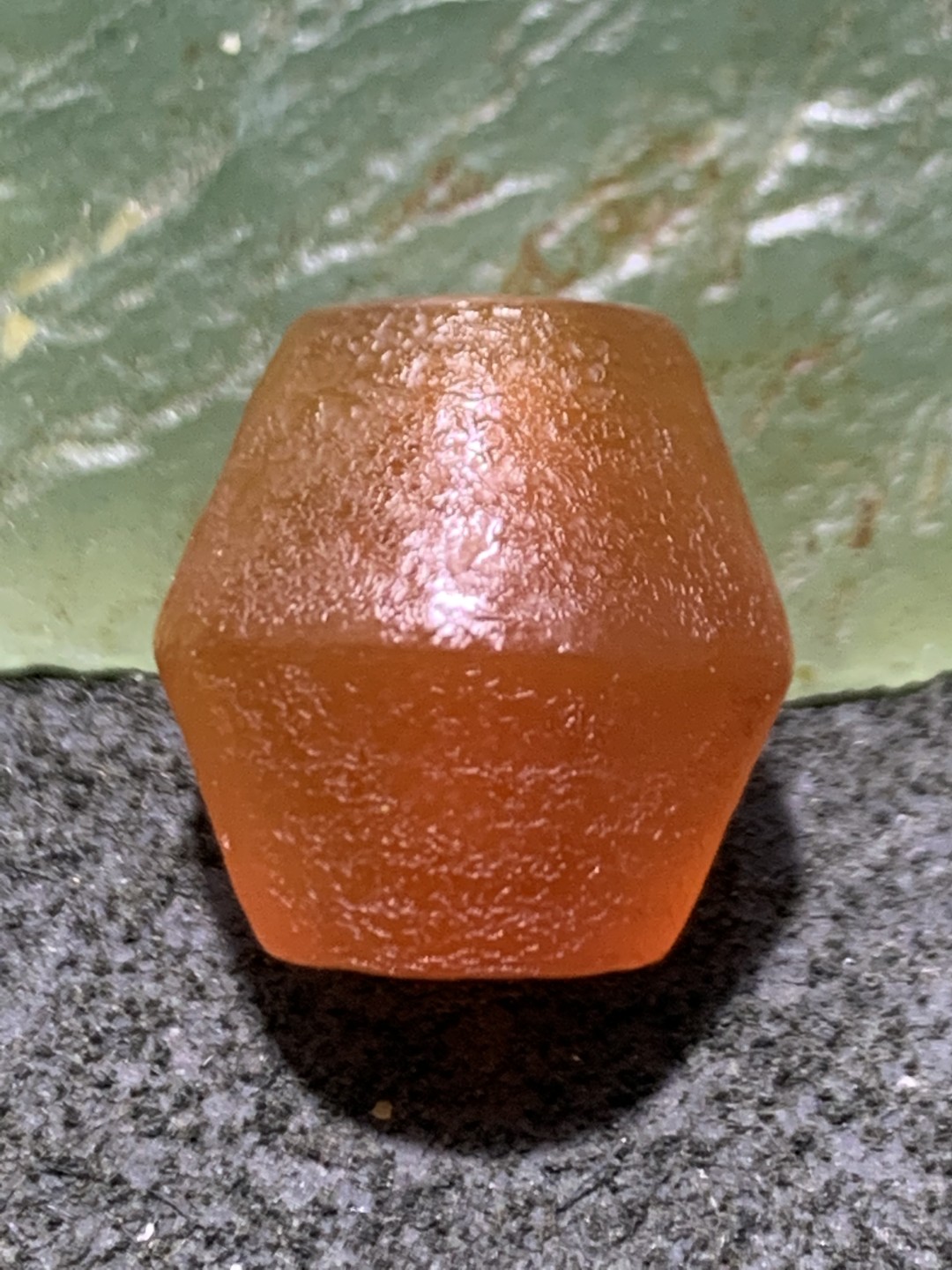 精美天眼纹高玉化风化纹玛瑙碟珠一颗，
