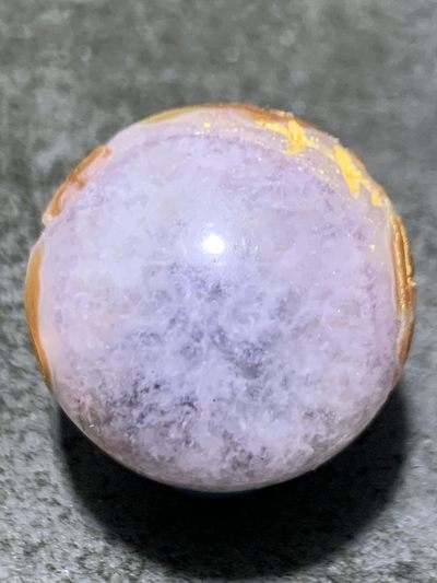 精美亚光冰飘糖心战国红玛瑙雕刻招财进宝珠一颗！ 精美亚光冰飘糖心战国红玛瑙雕刻招财进宝珠一颗！