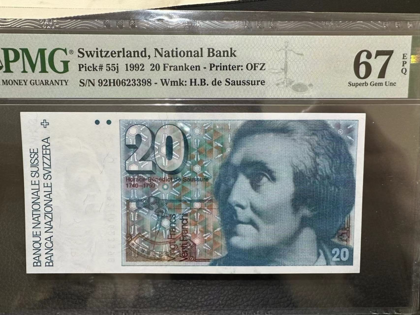 《外钞收藏家》第二百二十八期 1992年瑞士人像版20法郎 PMG67 无47尾8