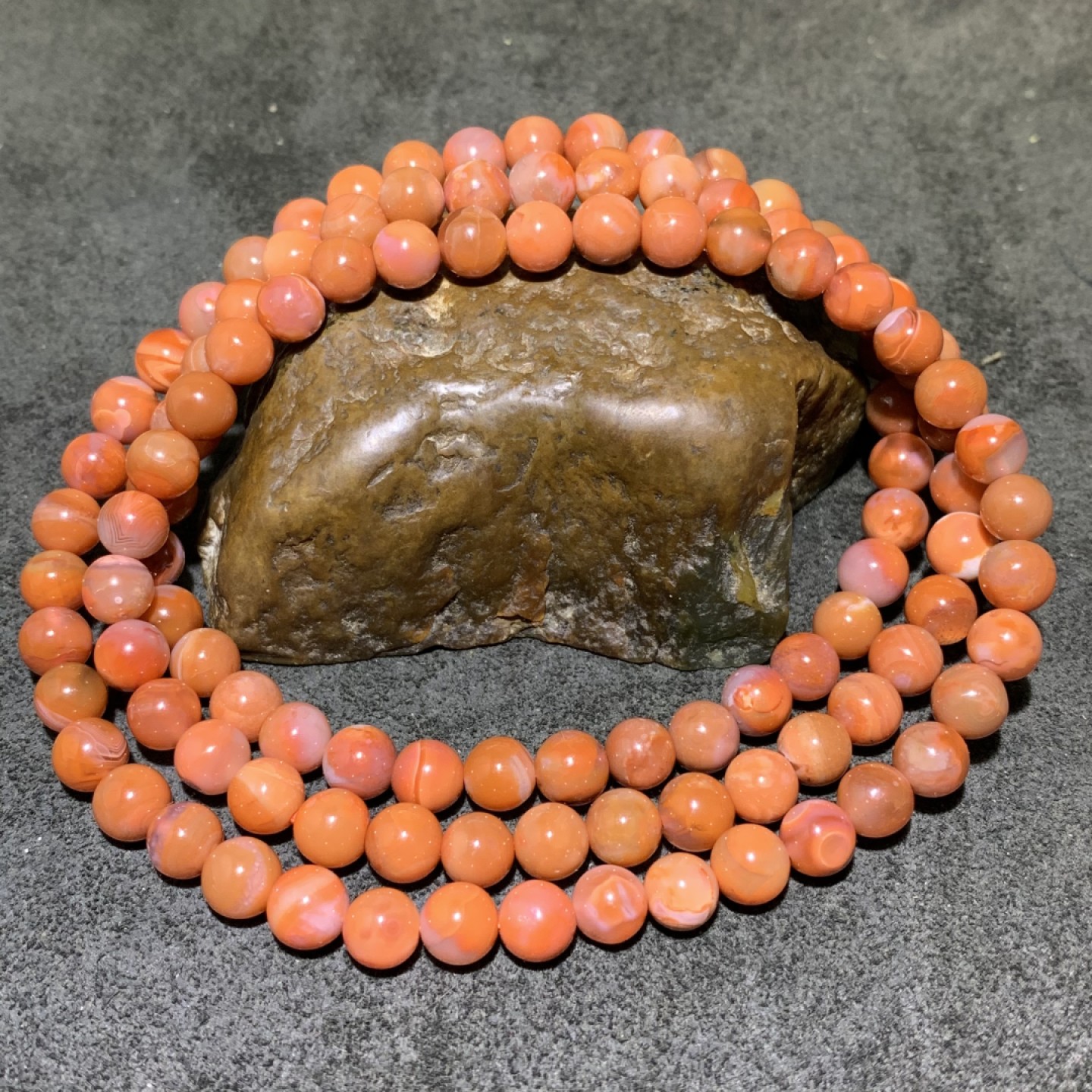 川料南红玛瑙108手串一条，
