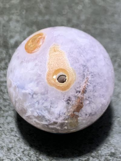 精美亚光冰飘糖心战国红玛瑙雕刻招财进宝珠一颗！ 精美亚光冰飘糖心战国红玛瑙雕刻招财进宝珠一颗！