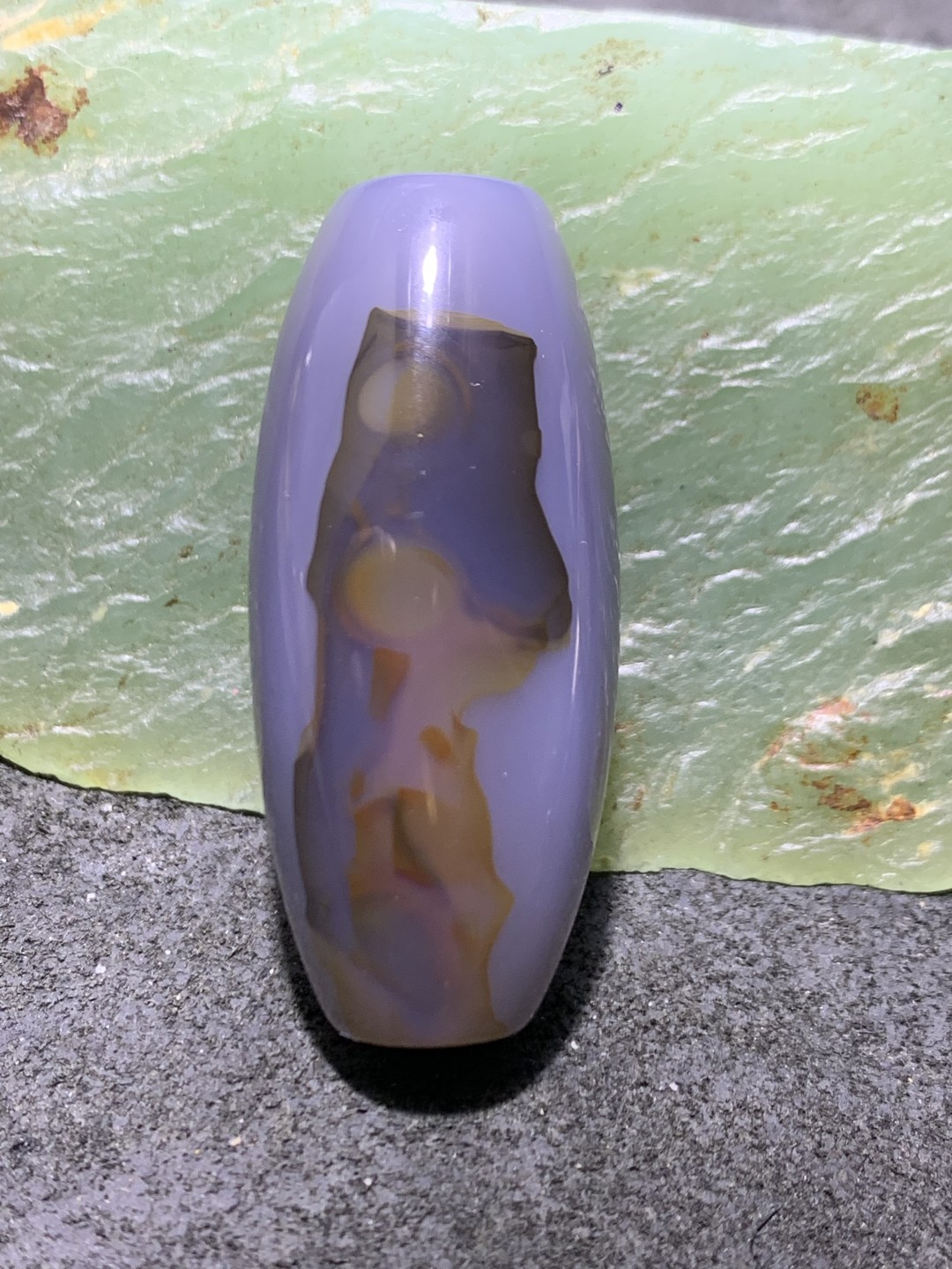 精美高玉化天眼巴西玛瑙随形桶珠一个，